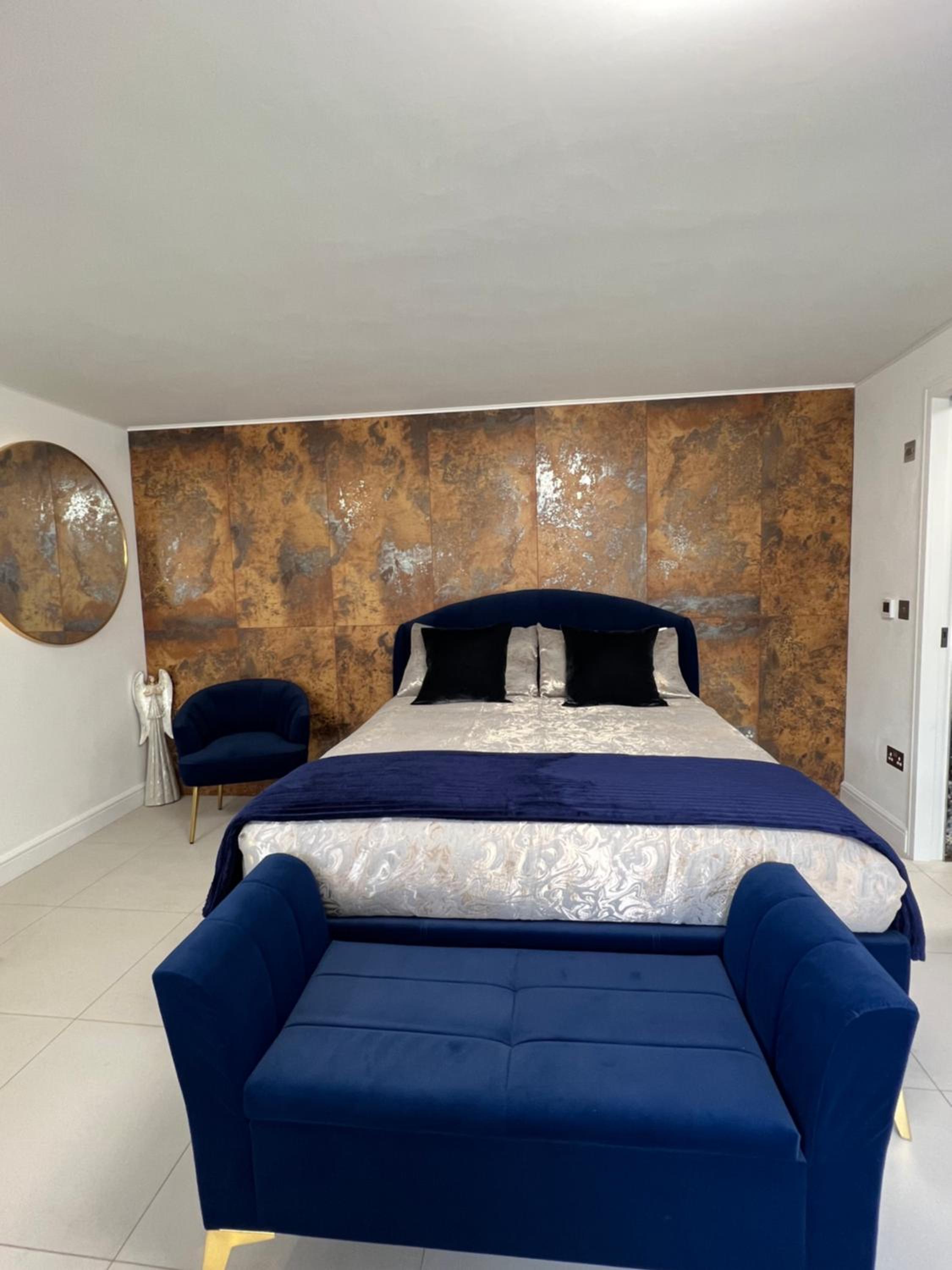 One-Bedroom House photo 1