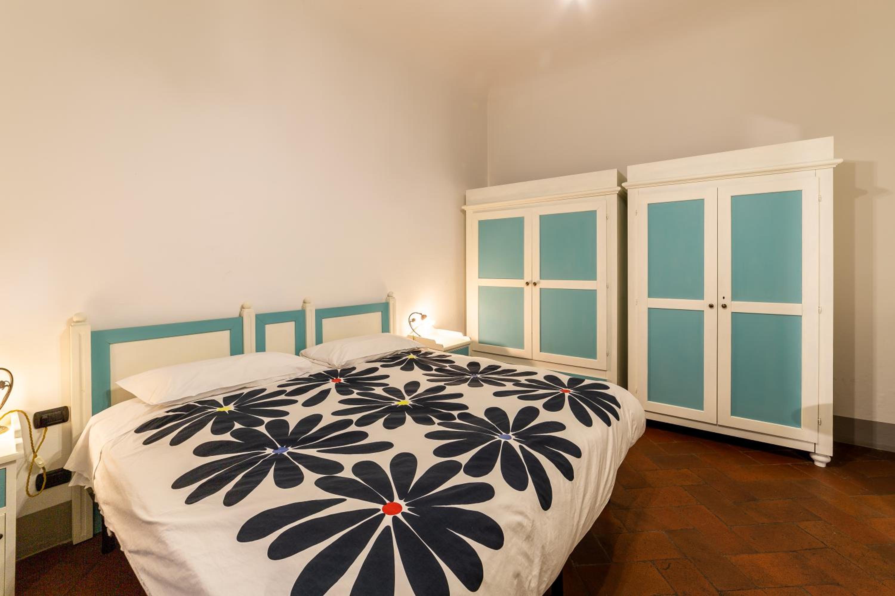 Large Double or Twin Room photo 3