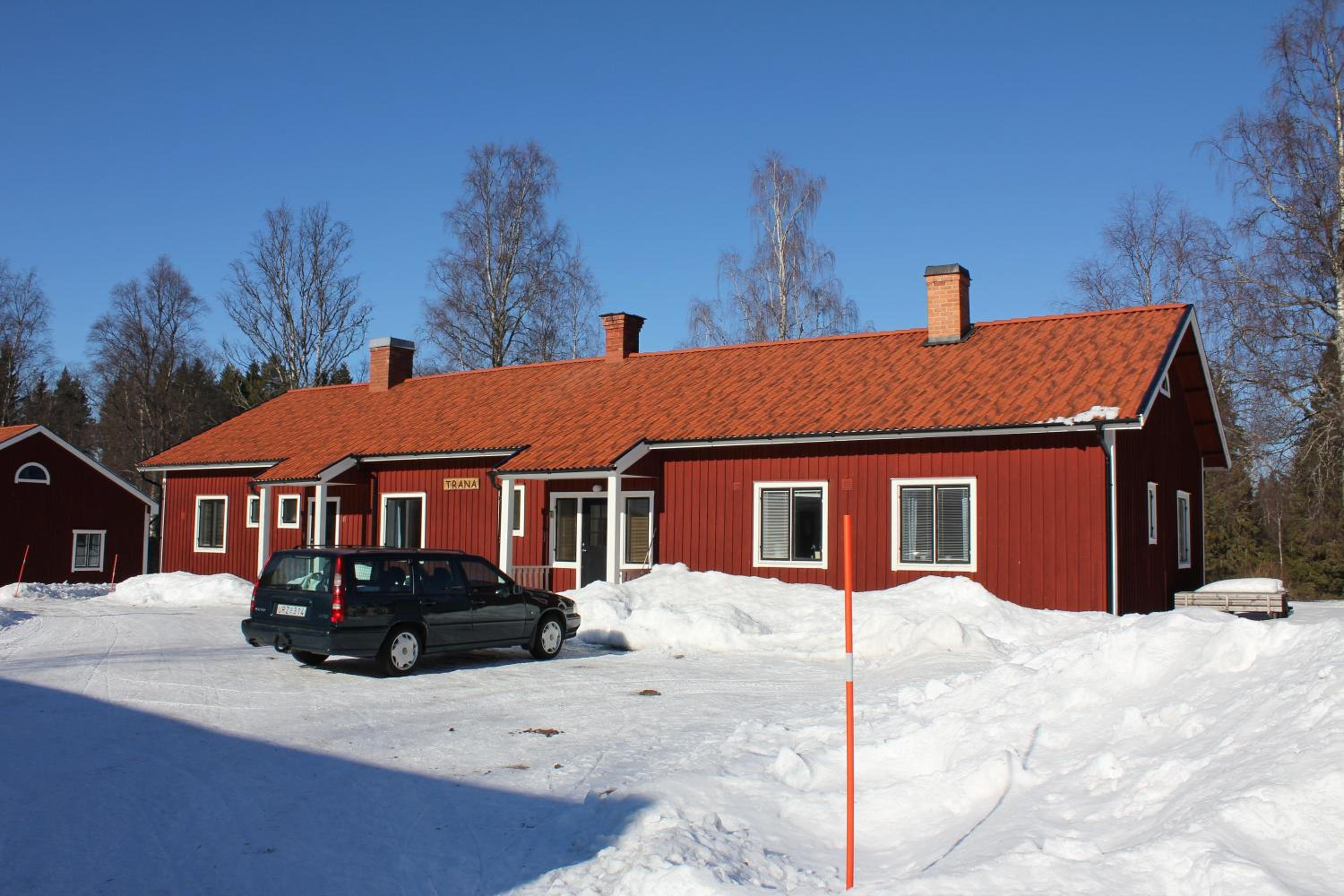 Two-Bedroom Apartment (8 Adults) - Photo 10