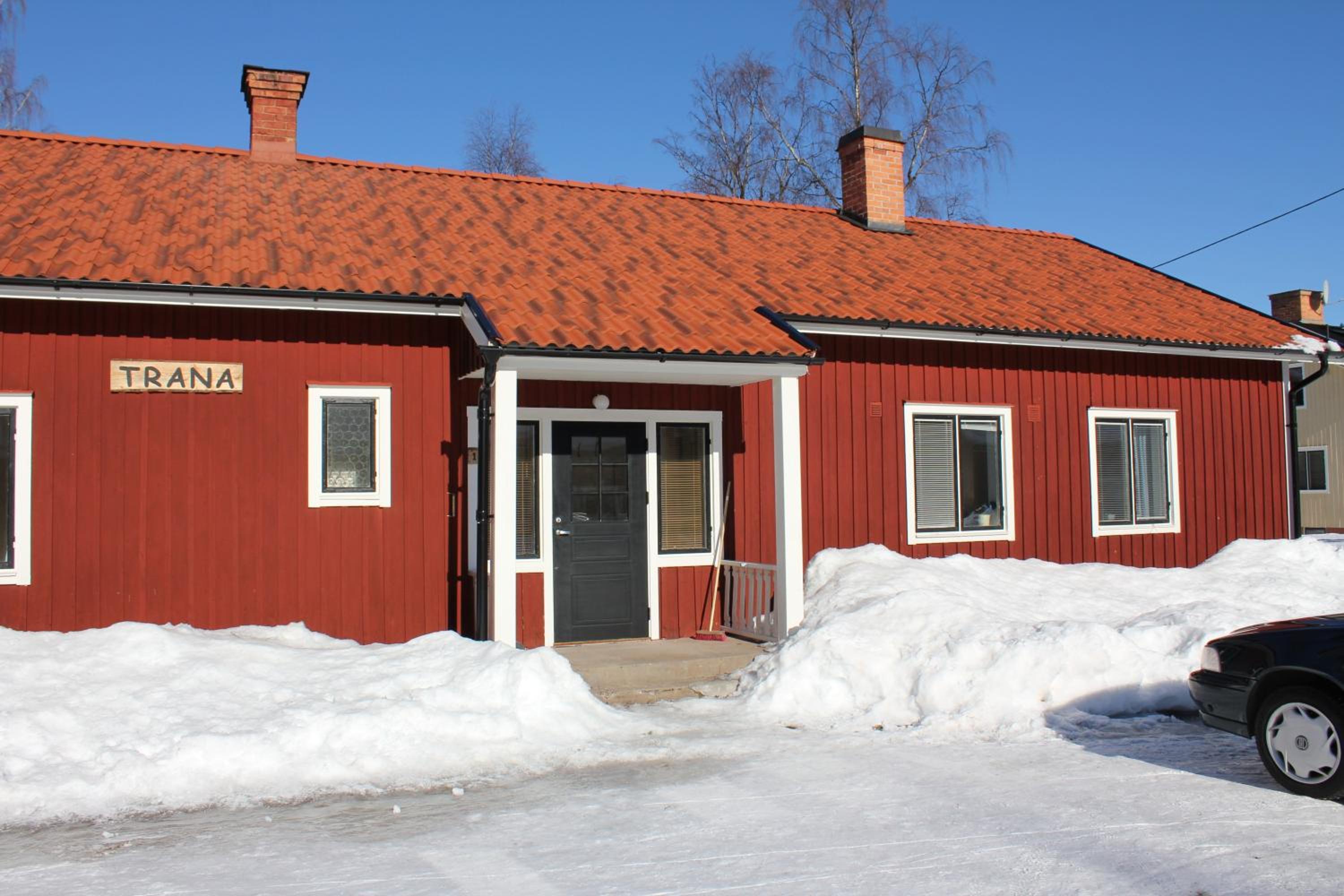 Two-Bedroom Apartment (8 Adults) - Photo 13