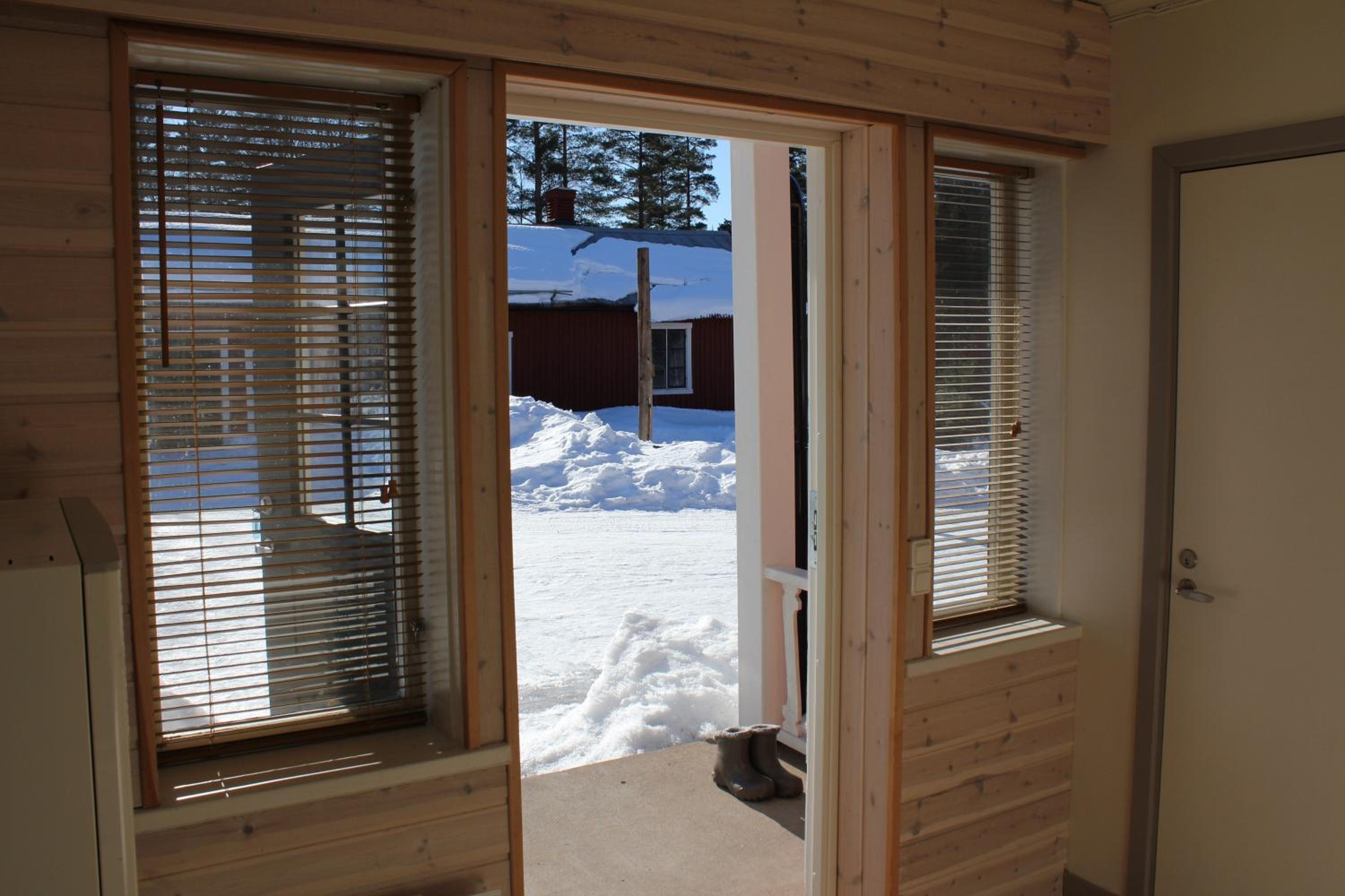 Two-Bedroom Apartment (8 Adults) - Photo 15