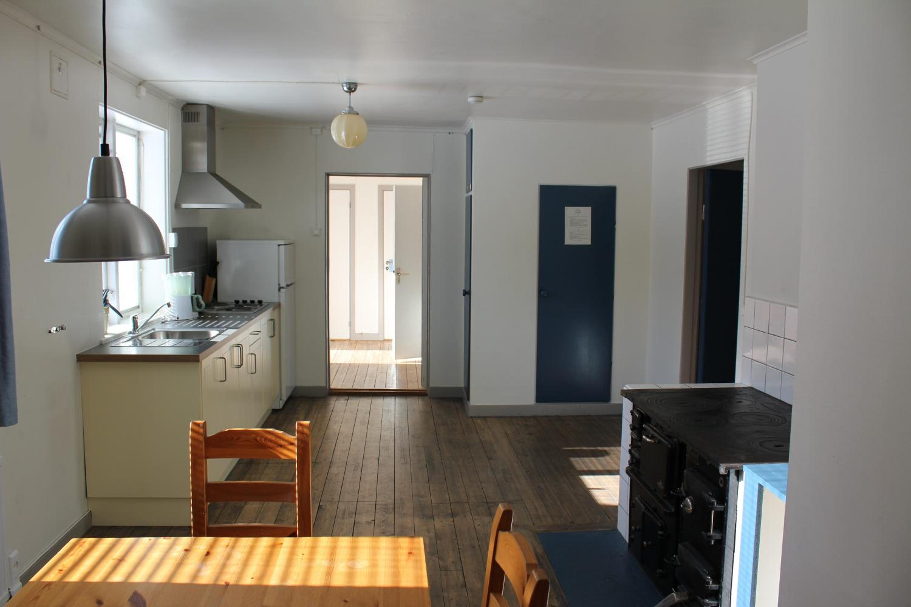 Two-Bedroom Apartment (8 Adults) - Photo 26