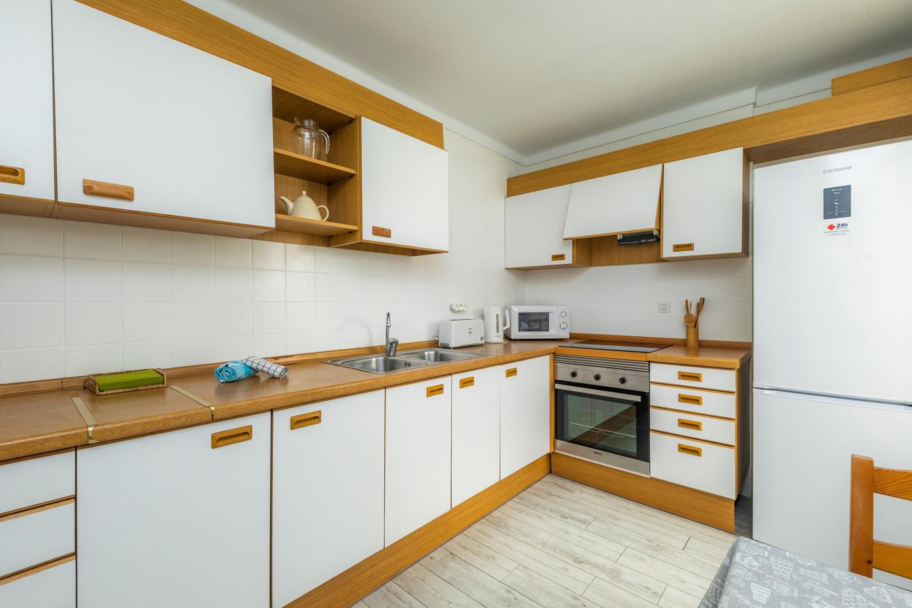 Three-Bedroom Premium Apartment with Balcony photo 3