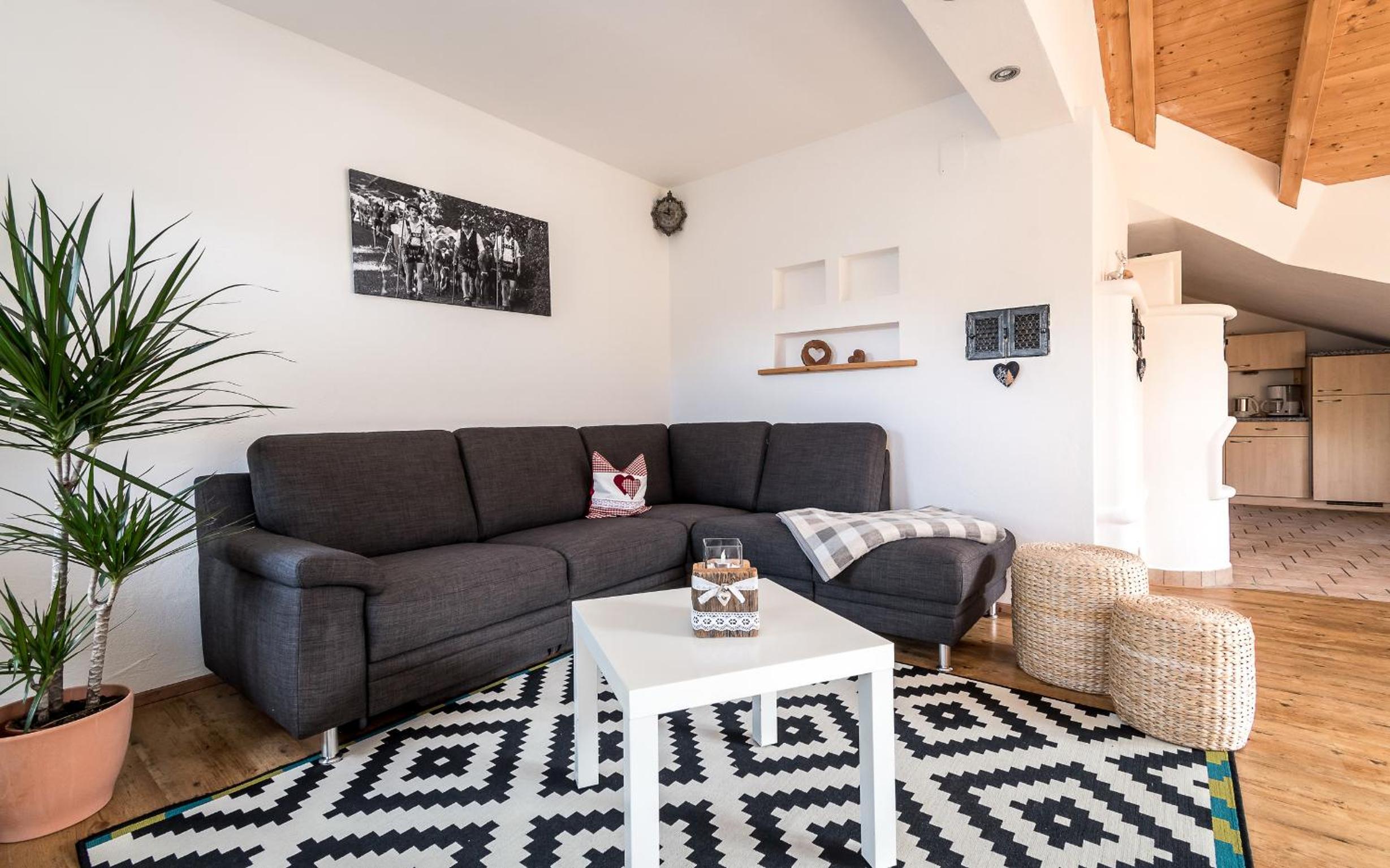 Apartment photo 2