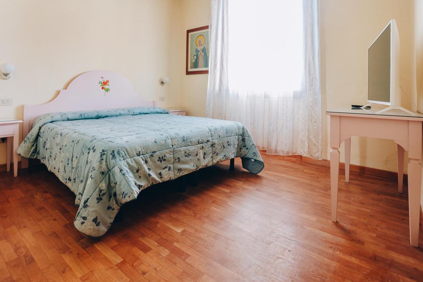 Superior Double or Twin Room - Photo 3