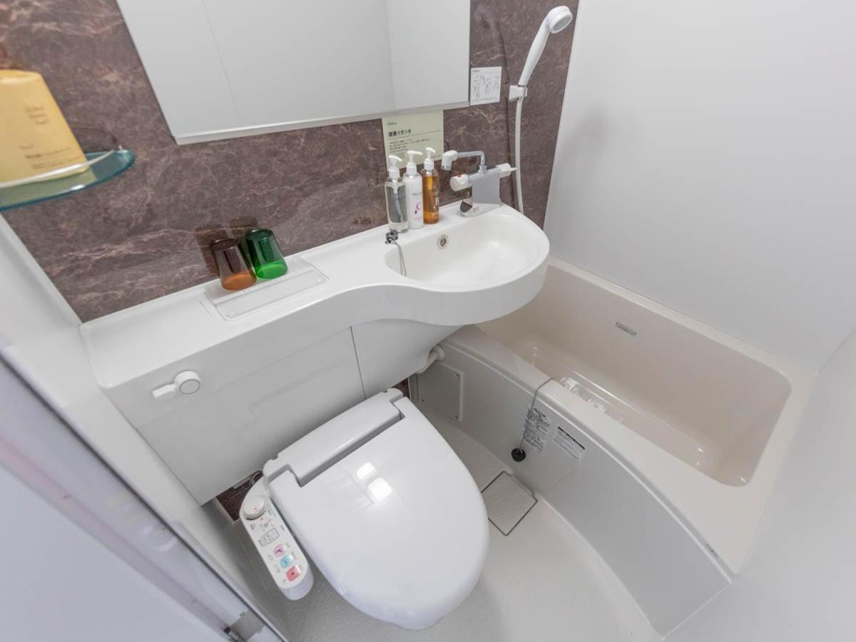Double or Twin Room with Extra Bed photo 2