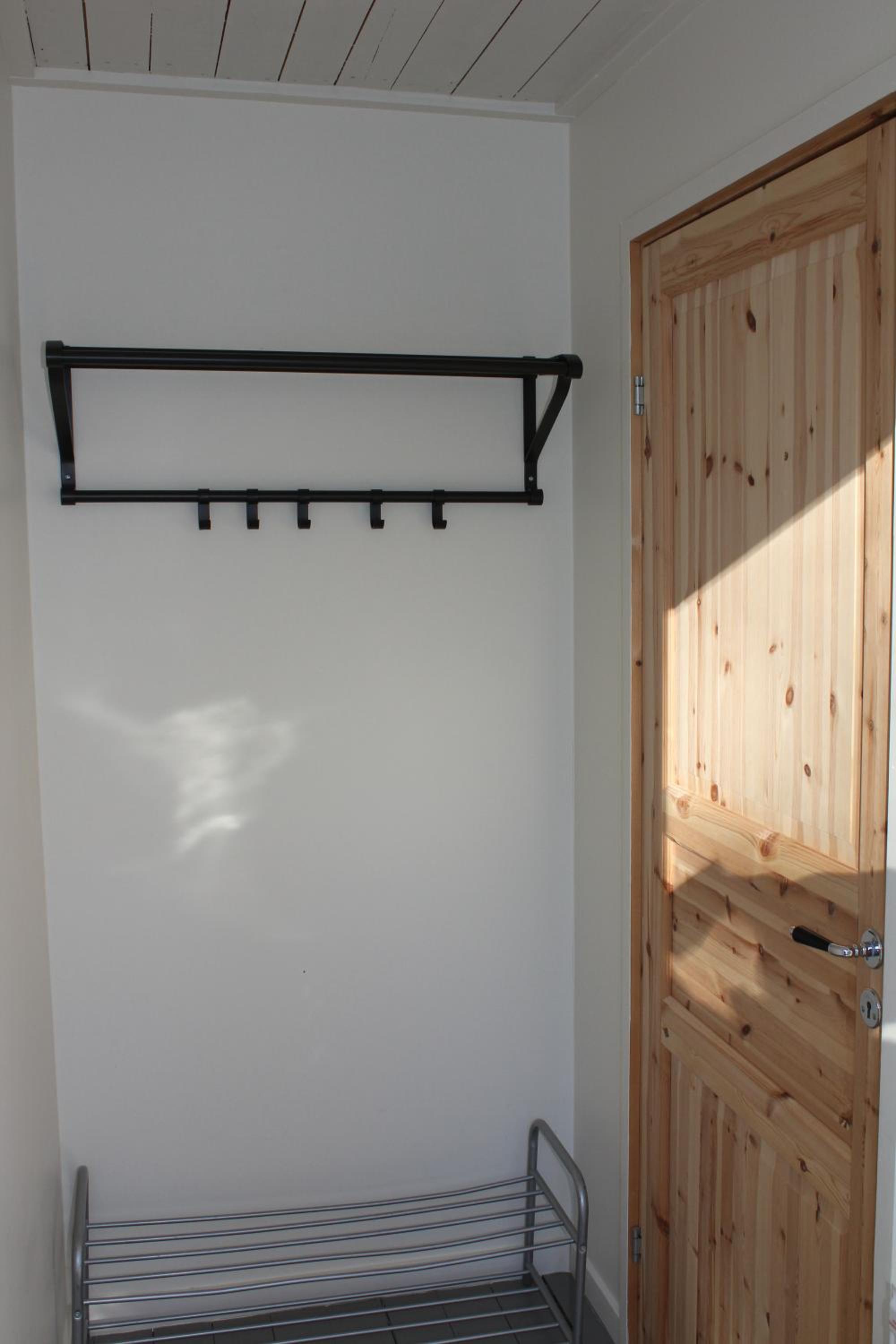 Three-Bedroom Apartment (6 Adults) - Photo 33