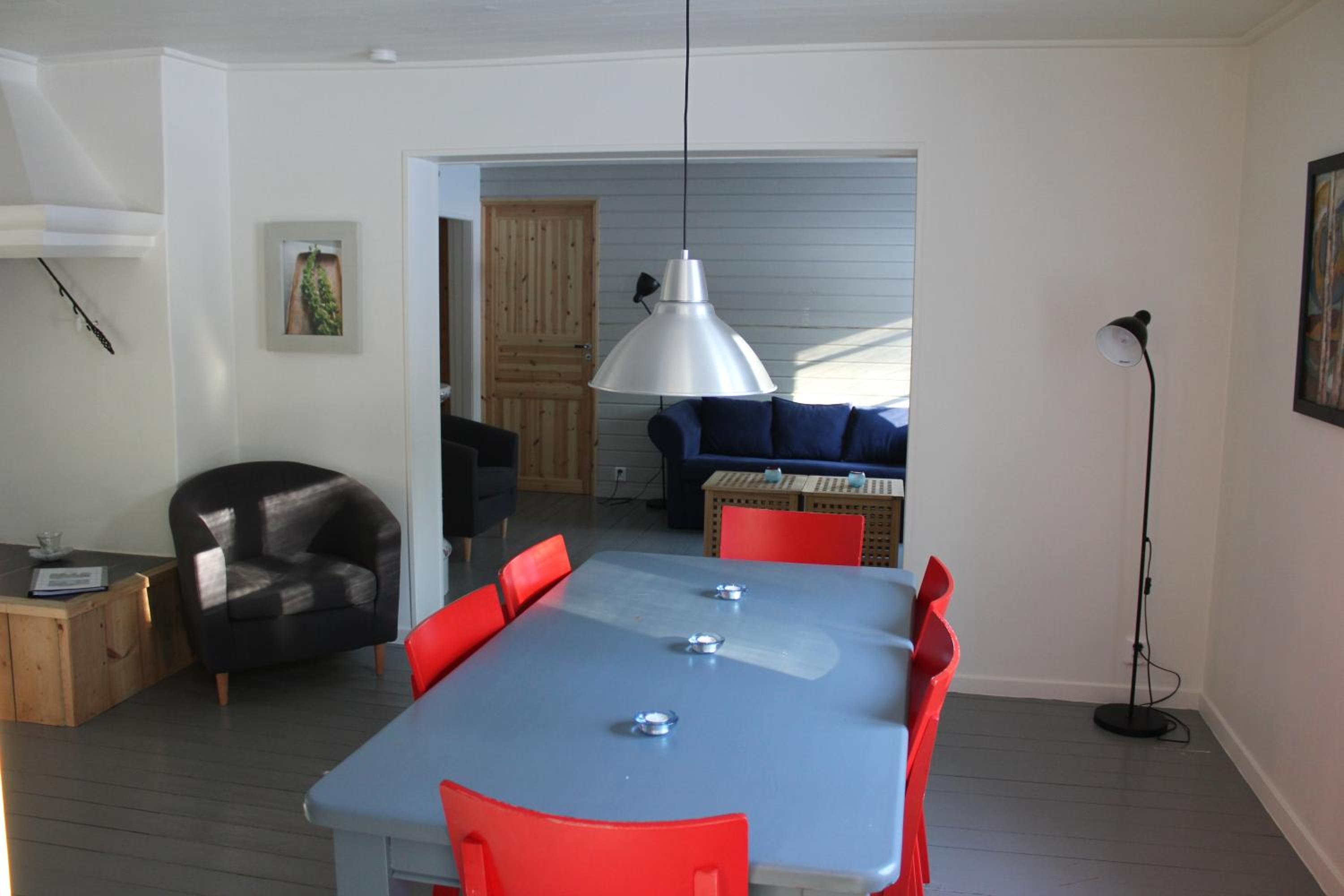 Three-Bedroom Apartment (6 Adults) - Photo 31