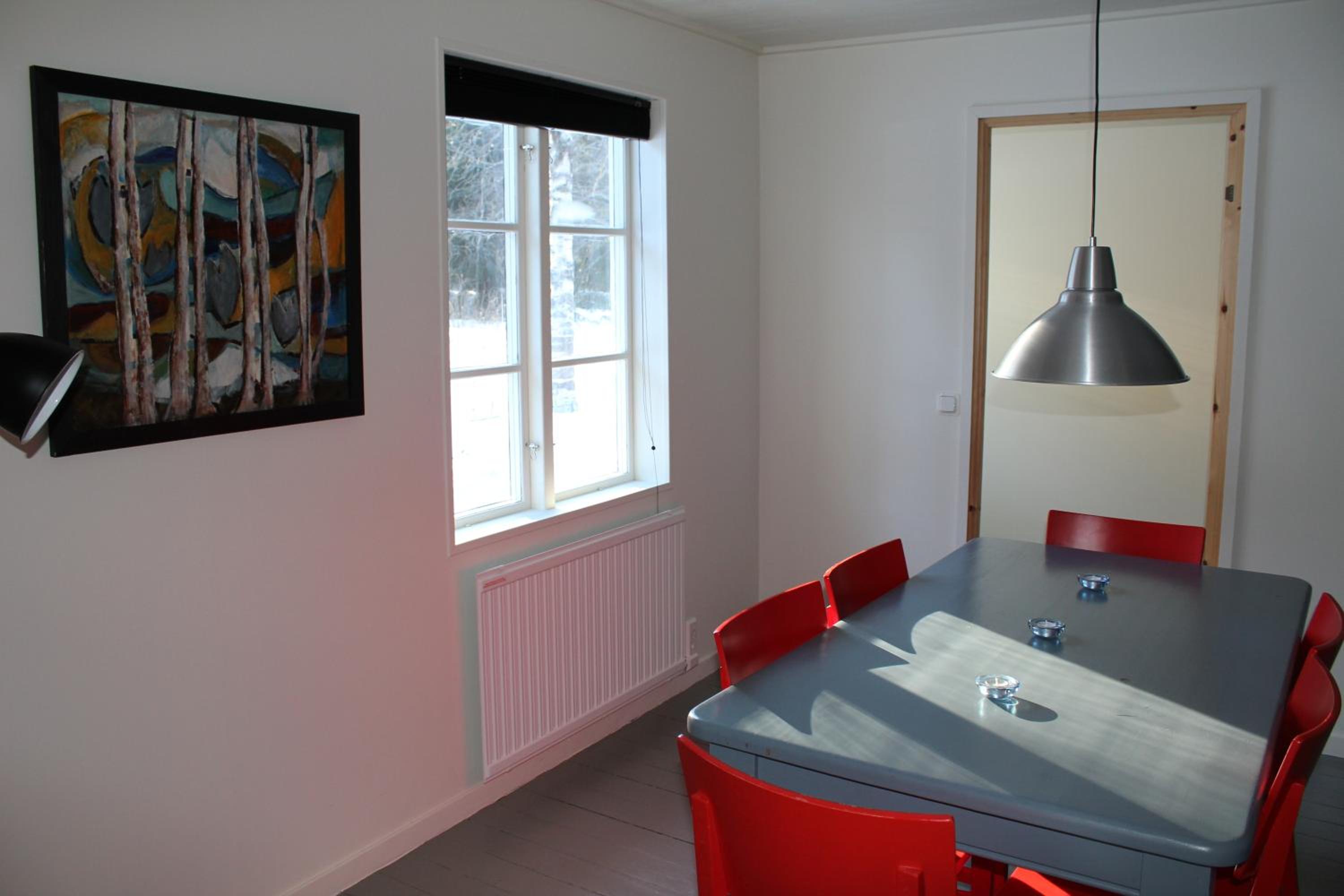 Three-Bedroom Apartment (6 Adults) - Photo 4
