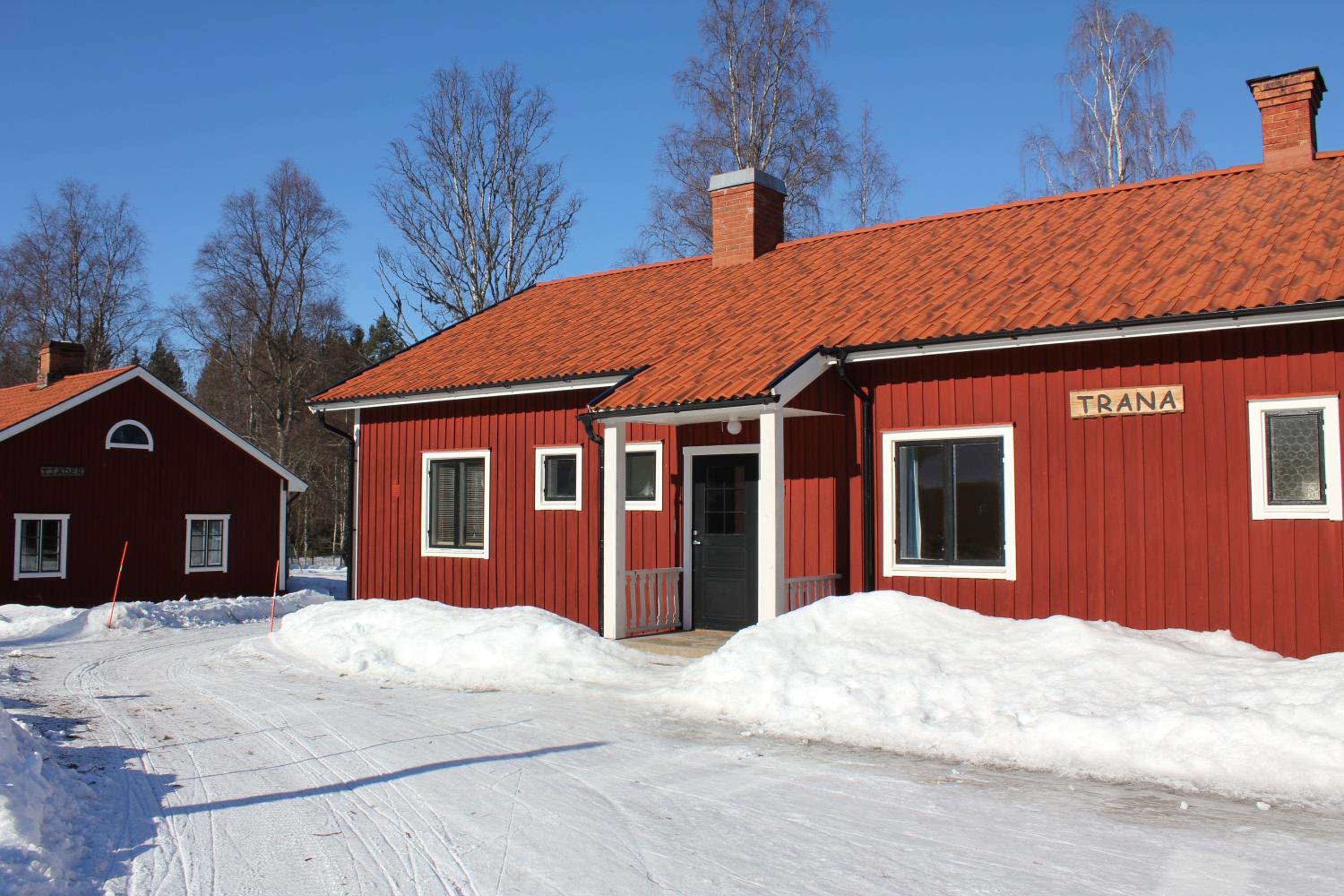 Three-Bedroom Apartment (9 Adults) - Photo 23