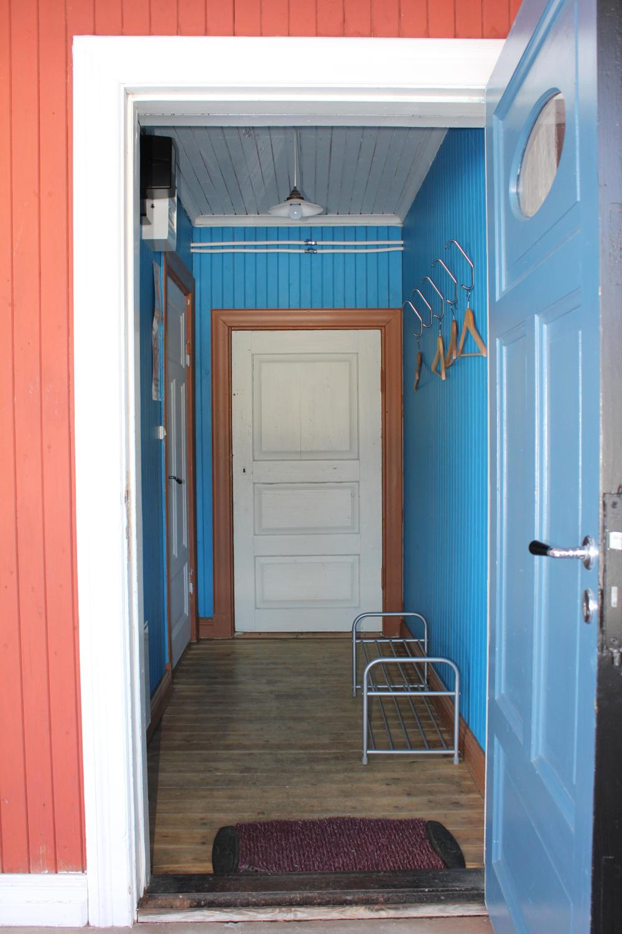 Two-Bedroom Apartment (4 Adults) - Photo 14