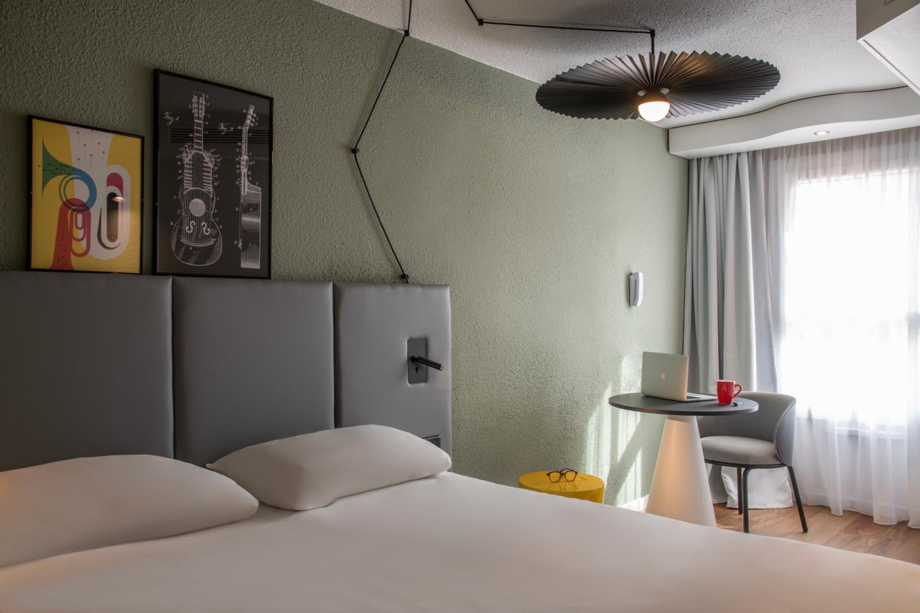 Standard Double Room - Photo 5