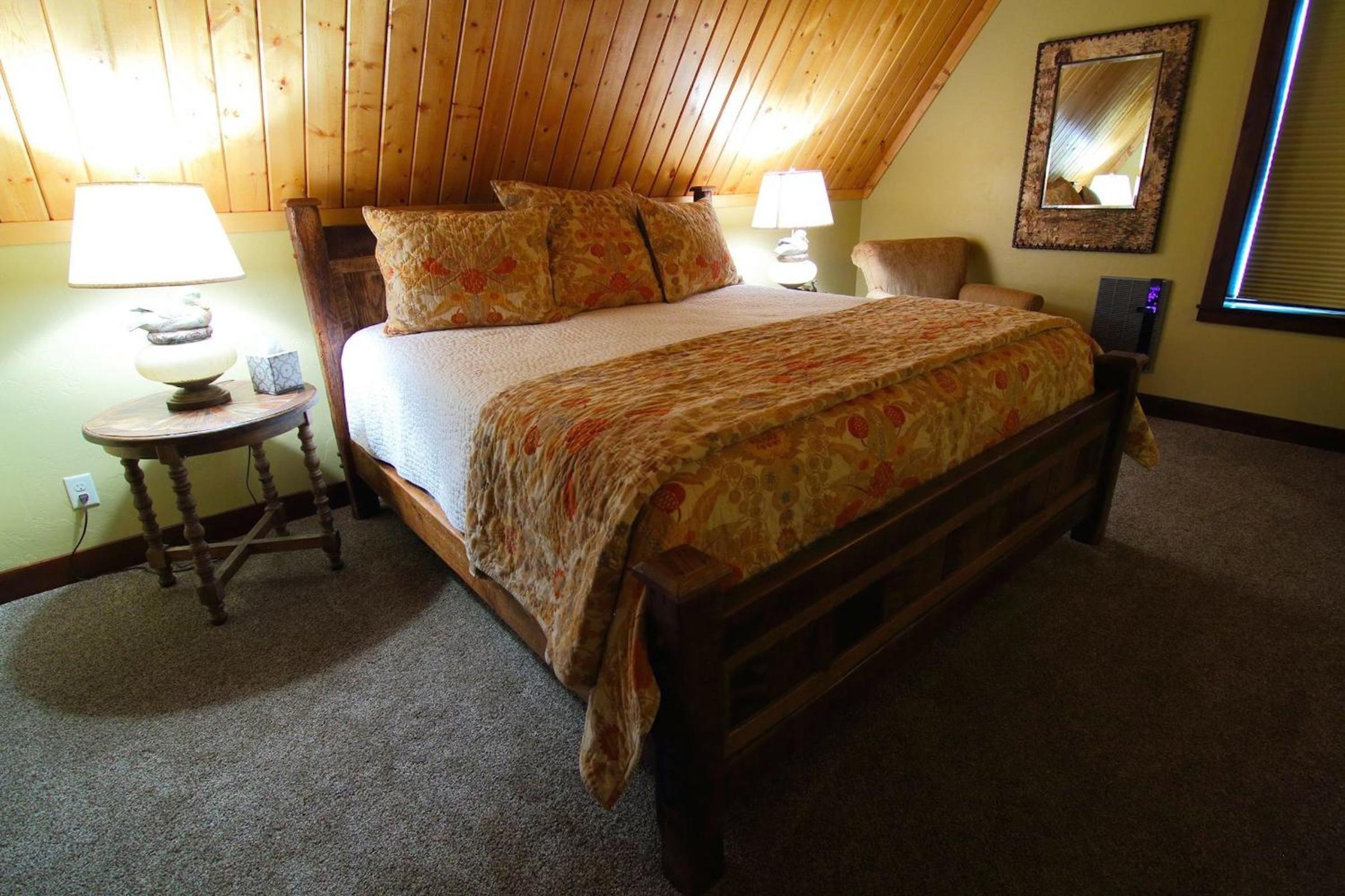 Deluxe King Room