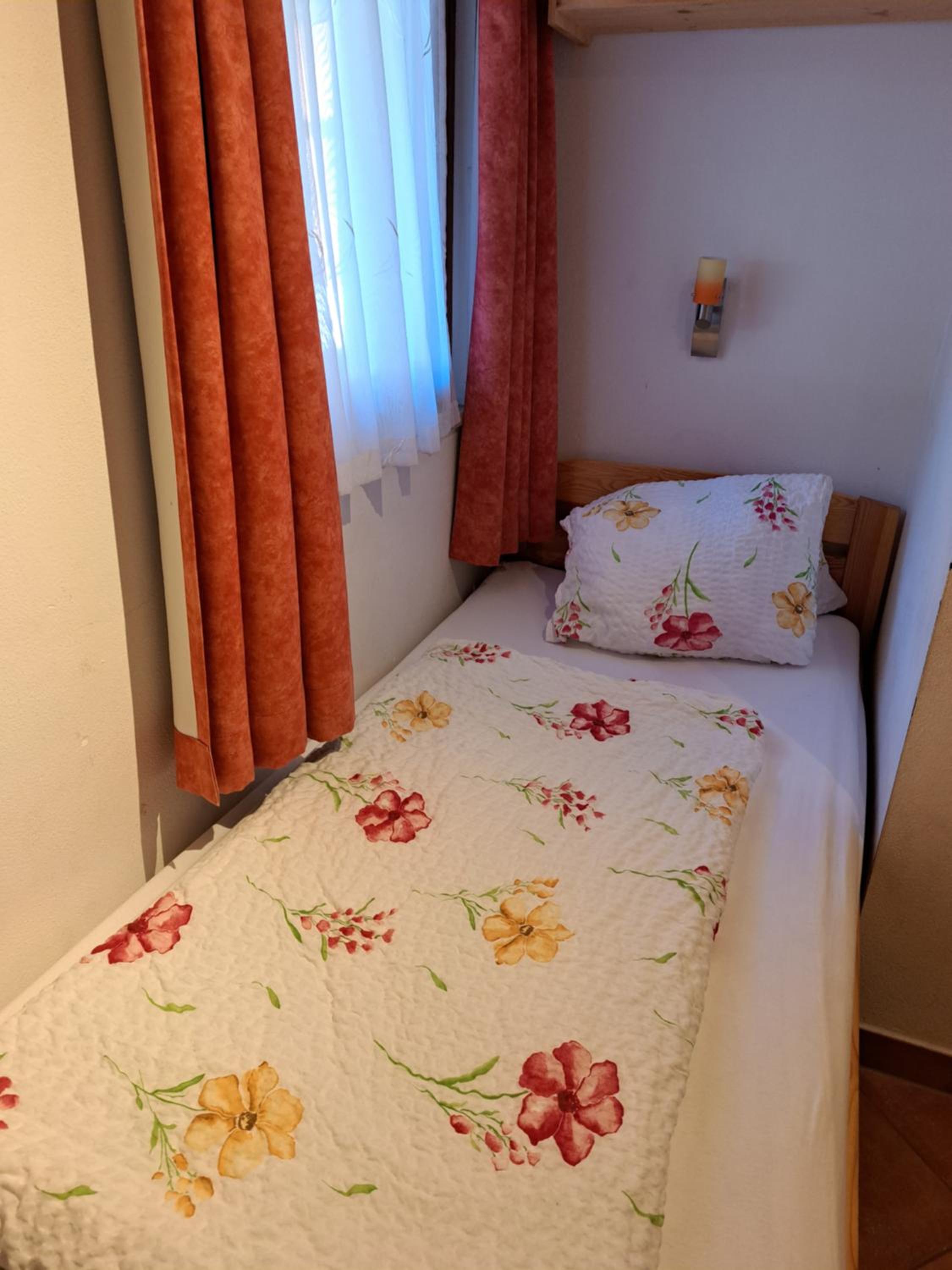 Small Single Room