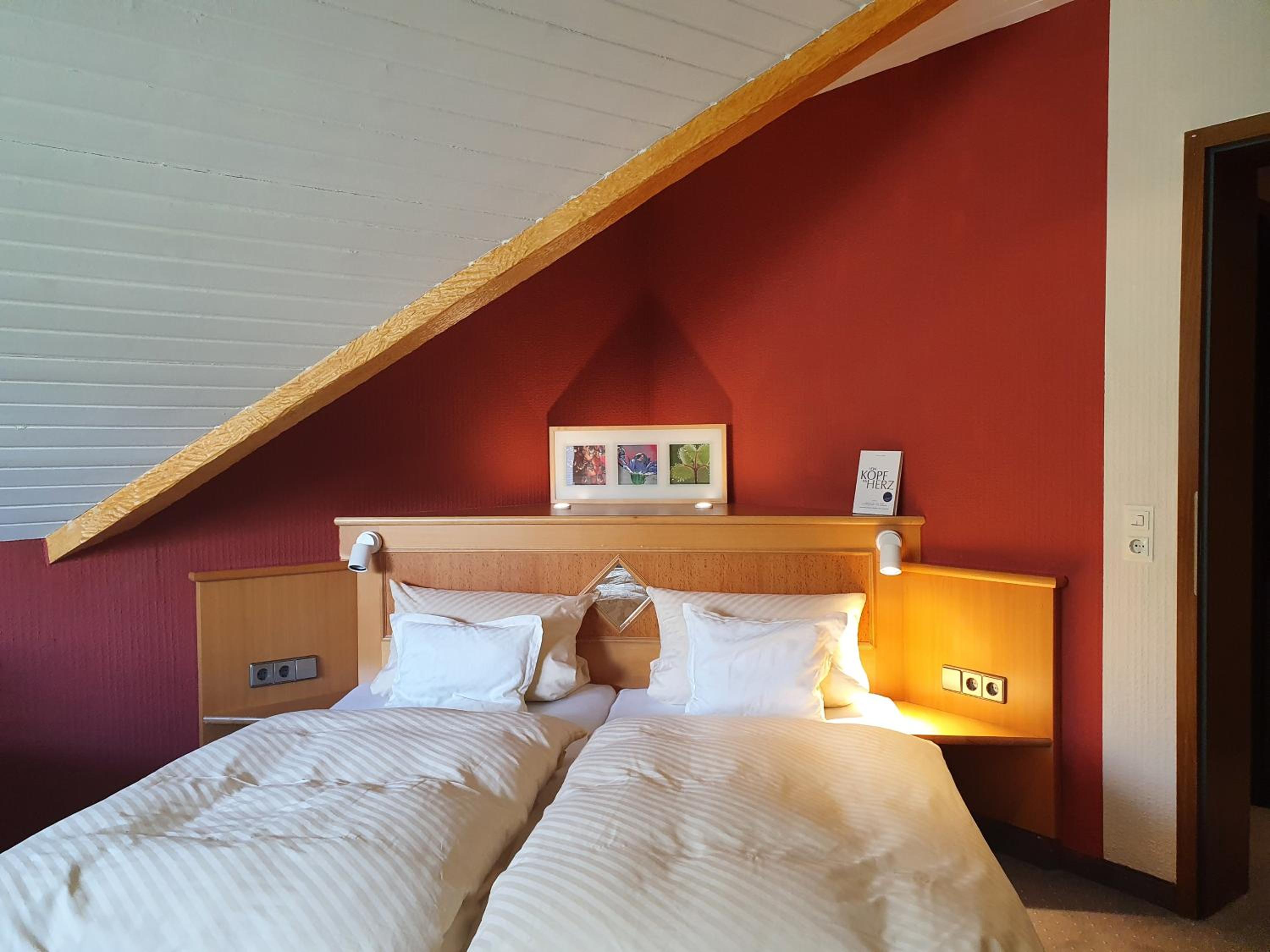 Double Room with Balcony - Photo 1