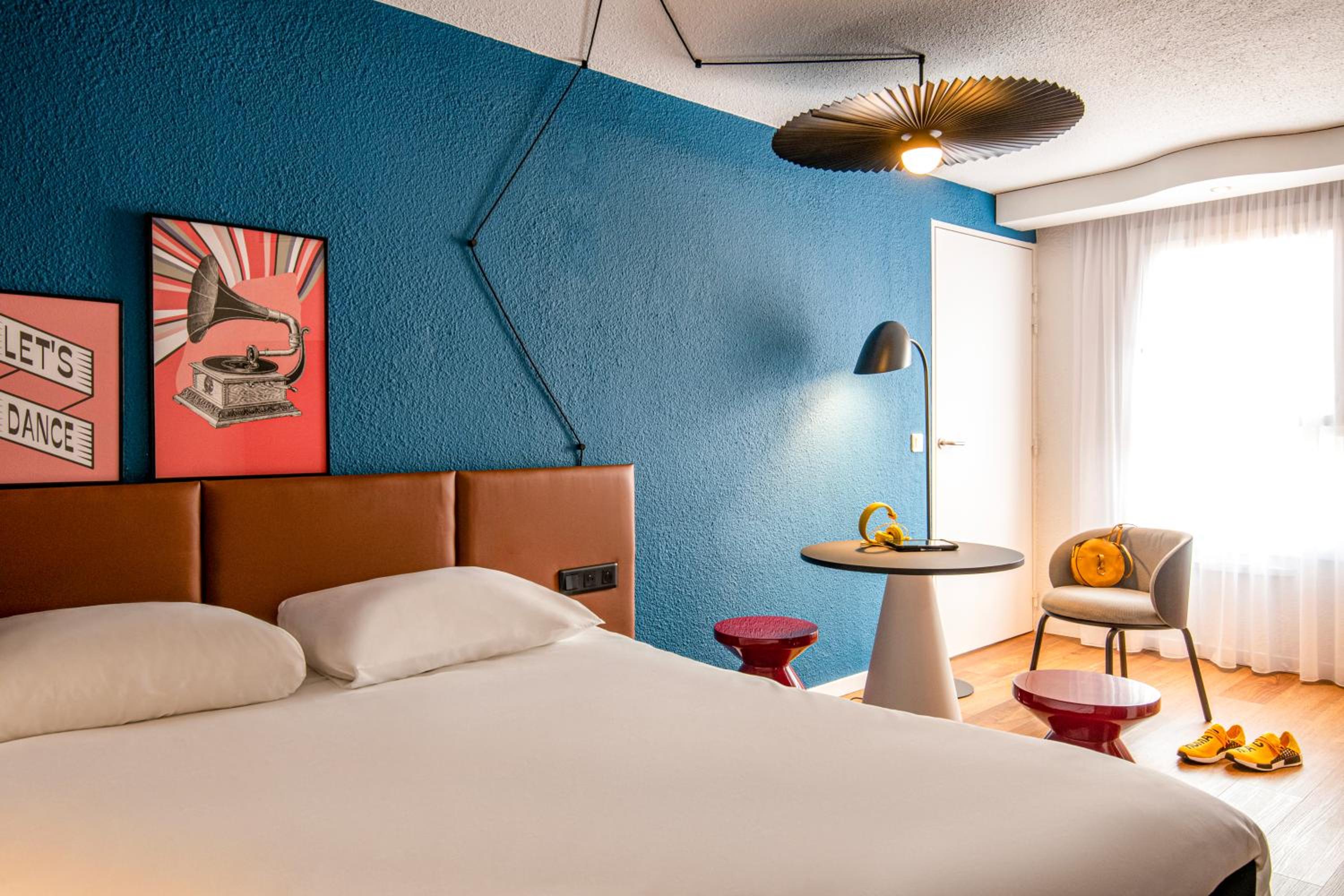 Standard Double Room - Photo 7