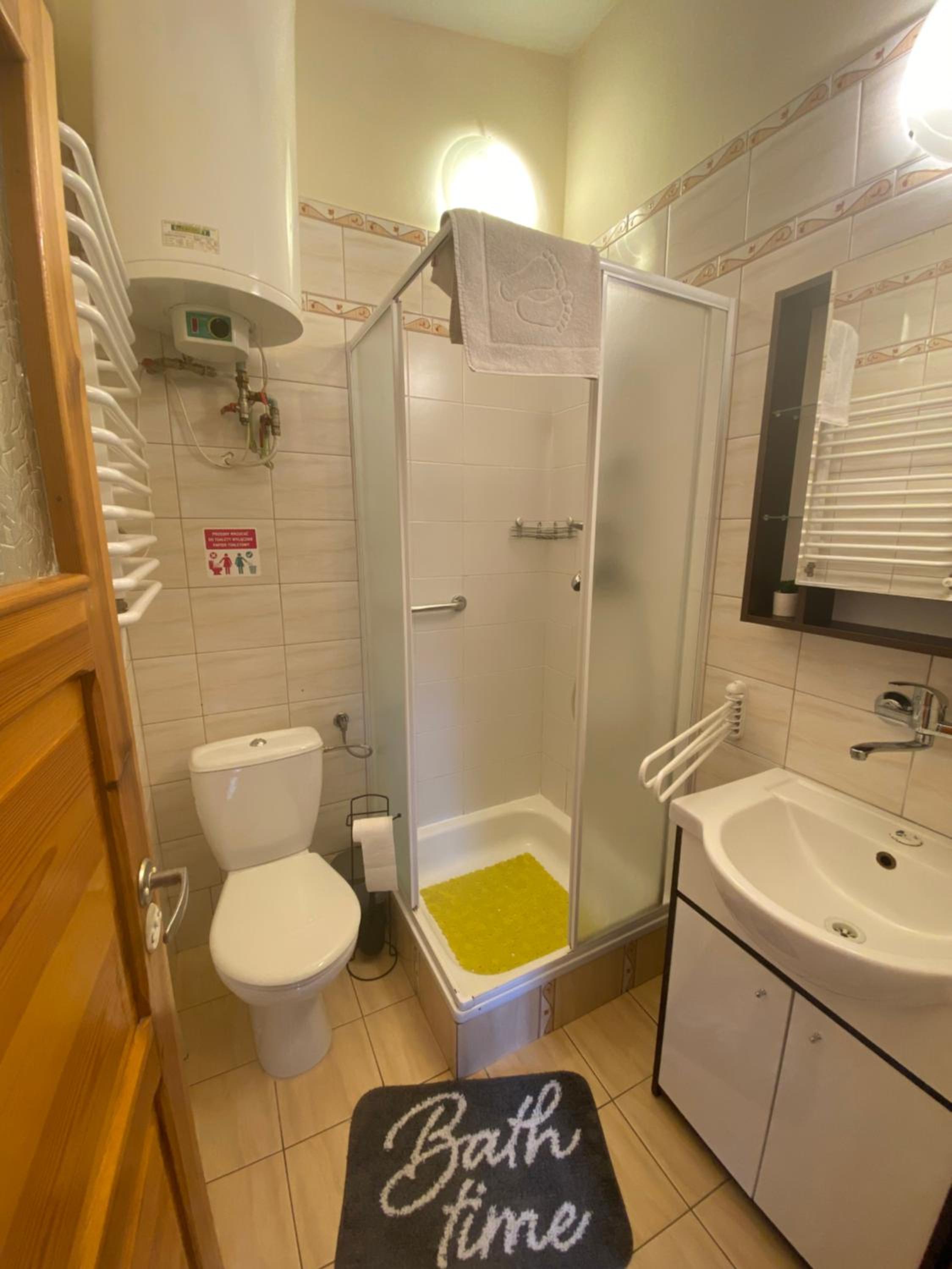 Double Room with Private Bathroom photo 3