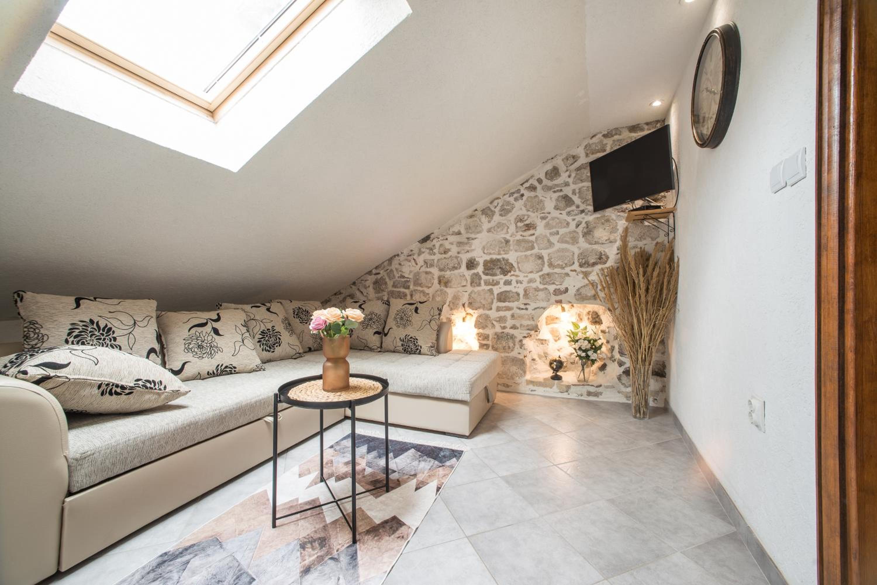 Luxury Studio