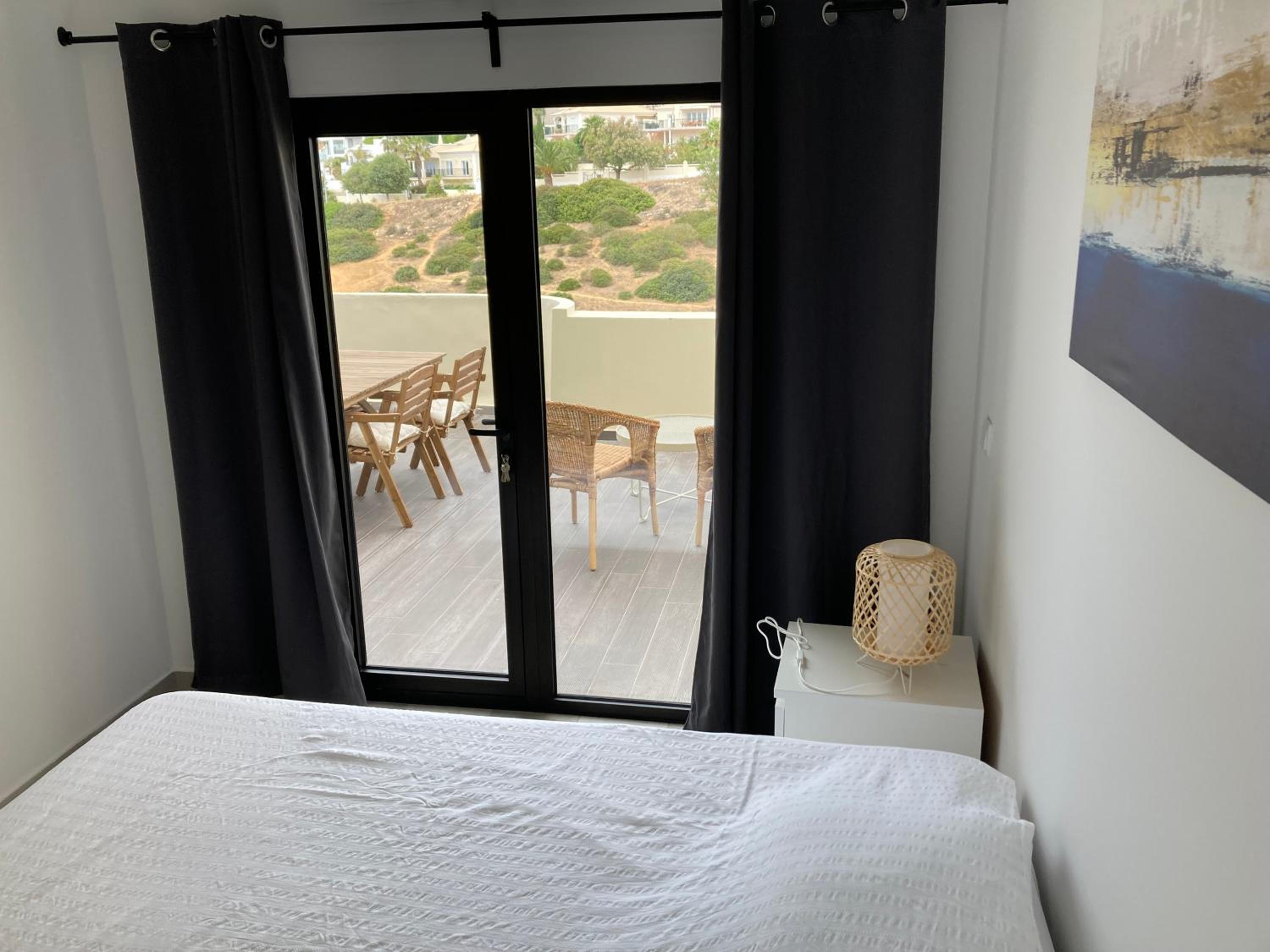 Apartment with Balcony photo 2