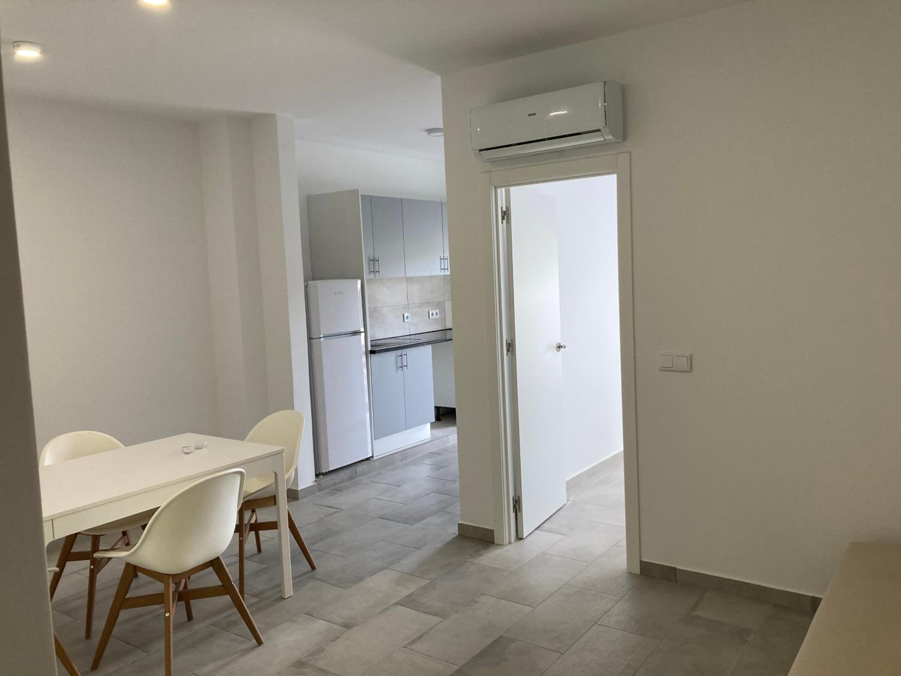 Apartment with Balcony photo 3