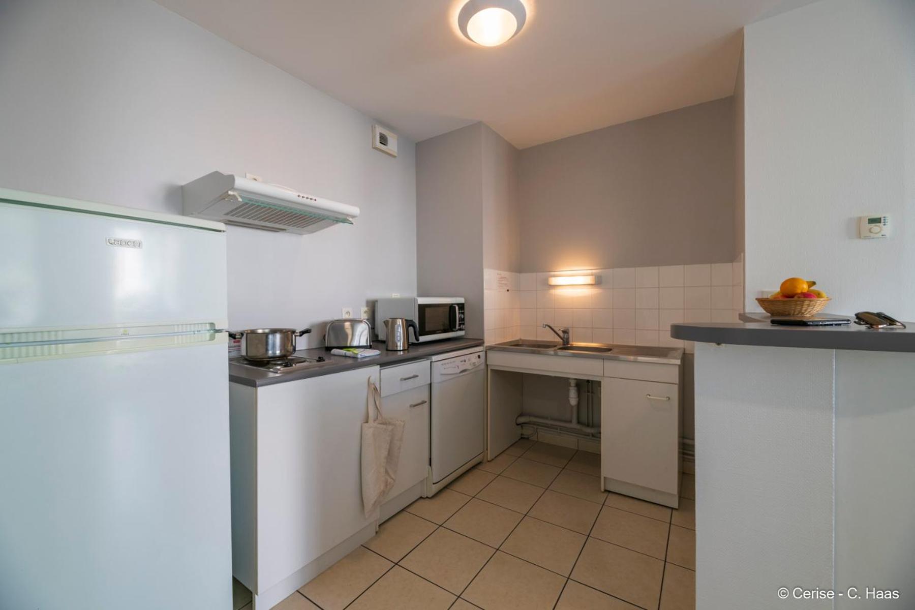 Apartment 4 People with Kitchenette - Photo 2