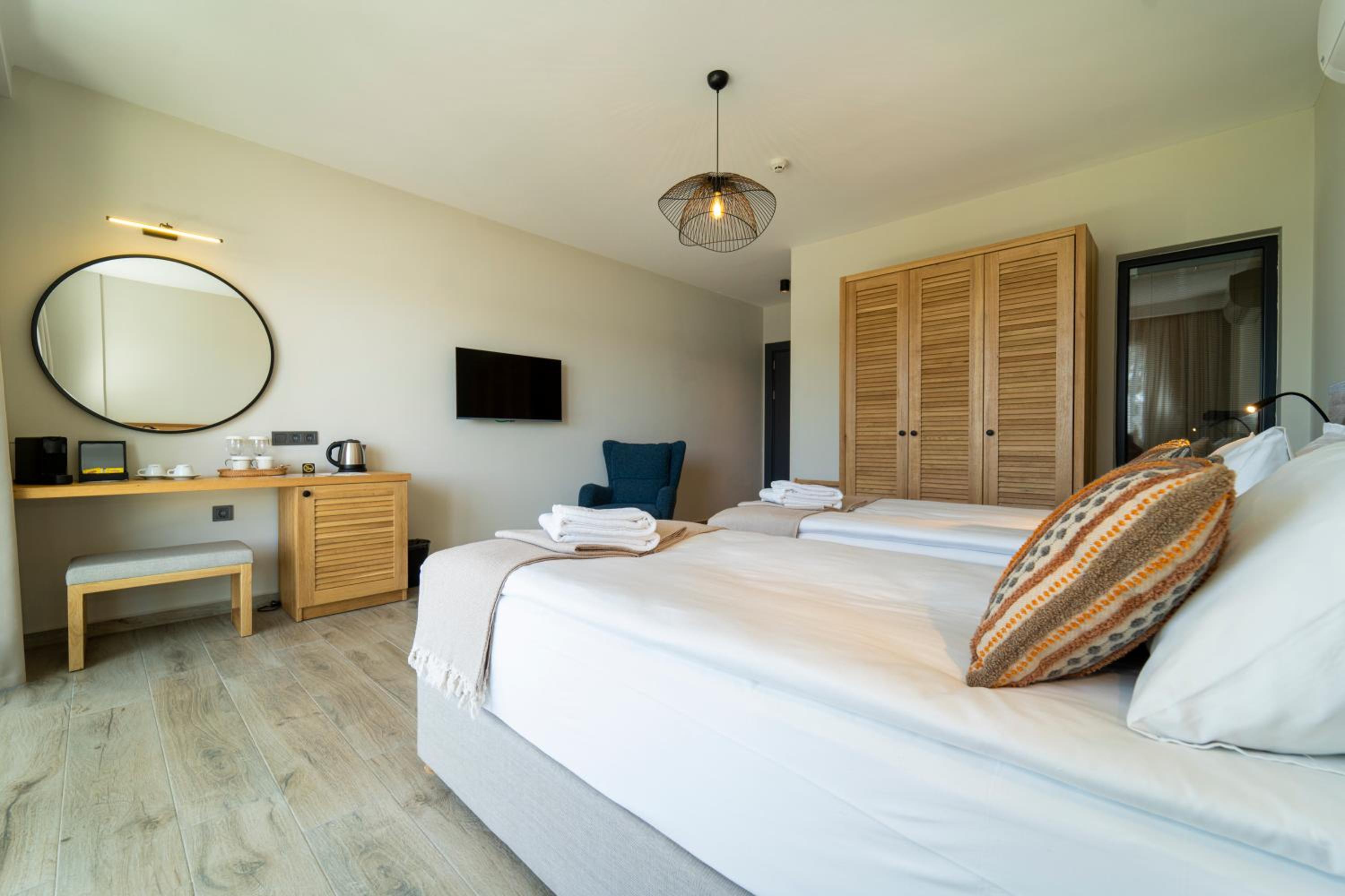 Suite with Sea View - Photo 3