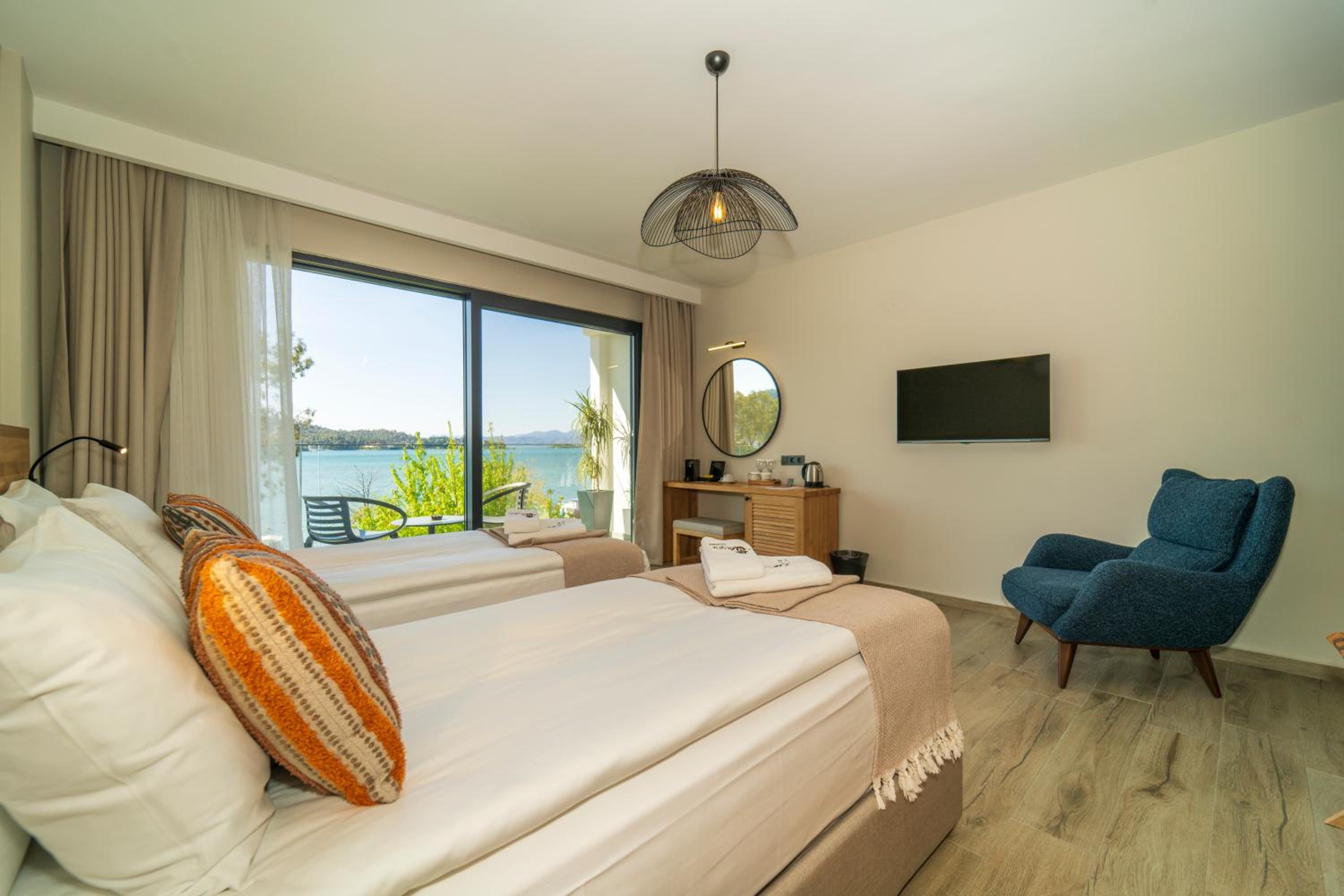 Suite with Sea View - Photo 7