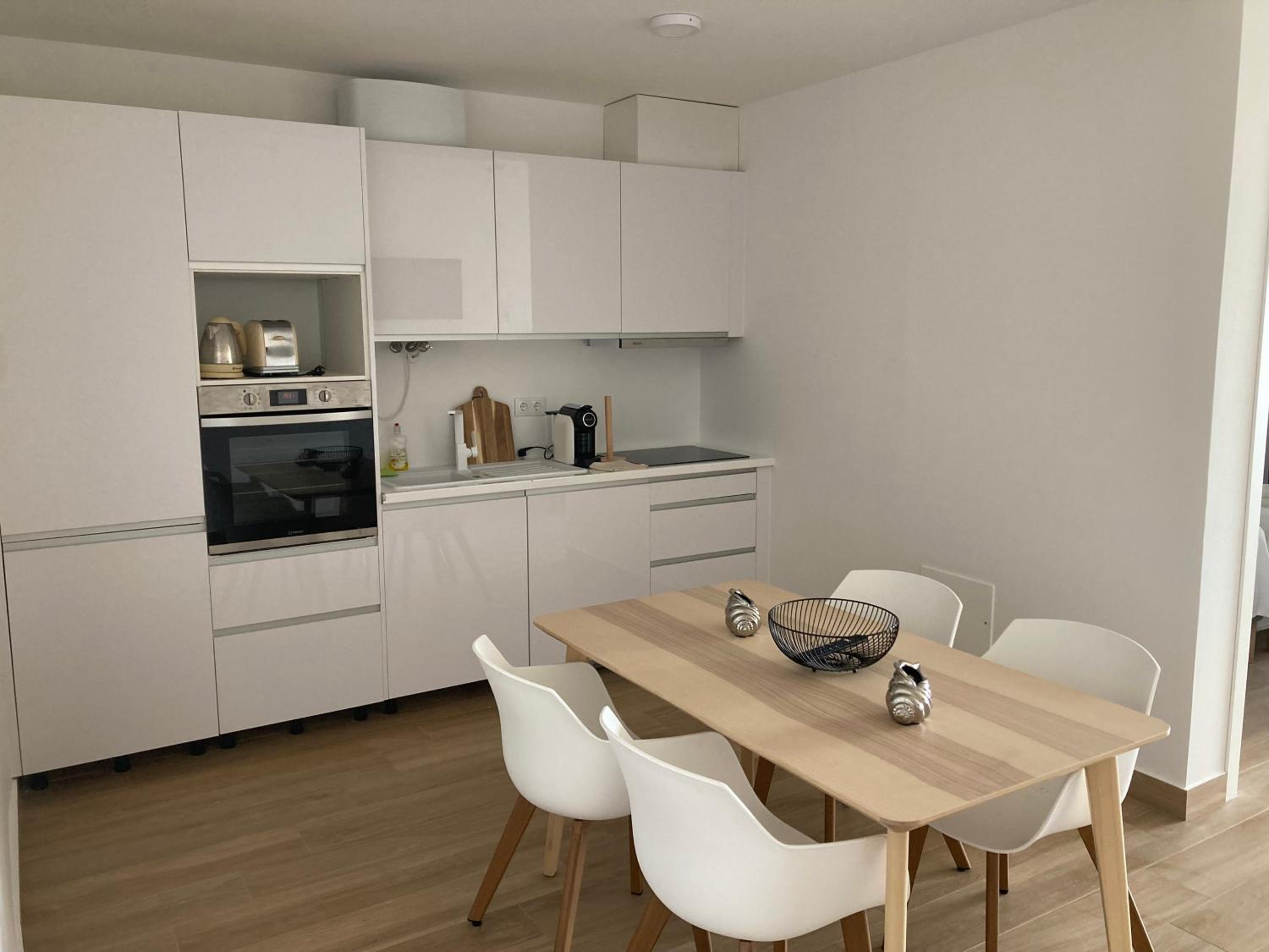 Apartment photo 2