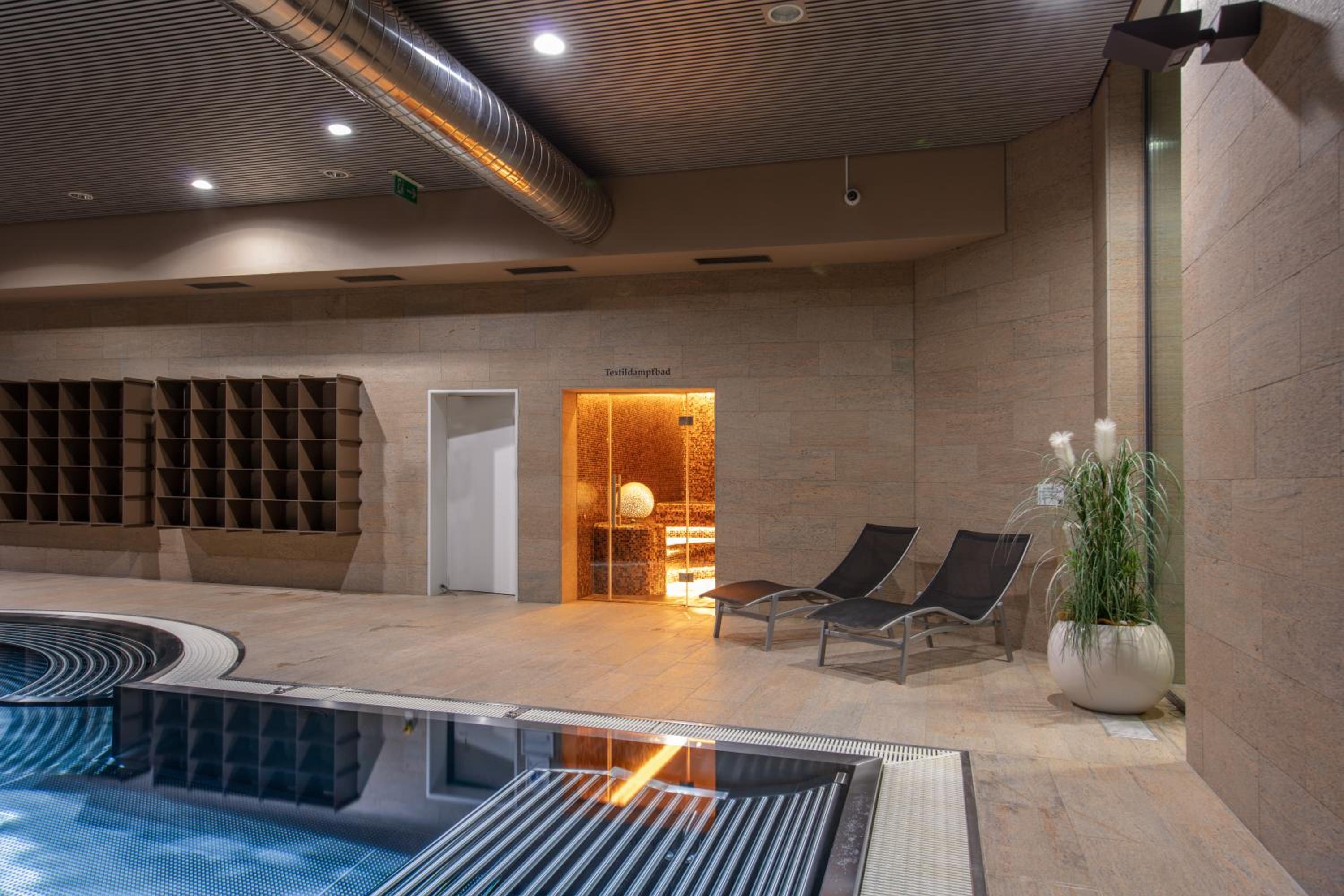Single Room with Spa Access