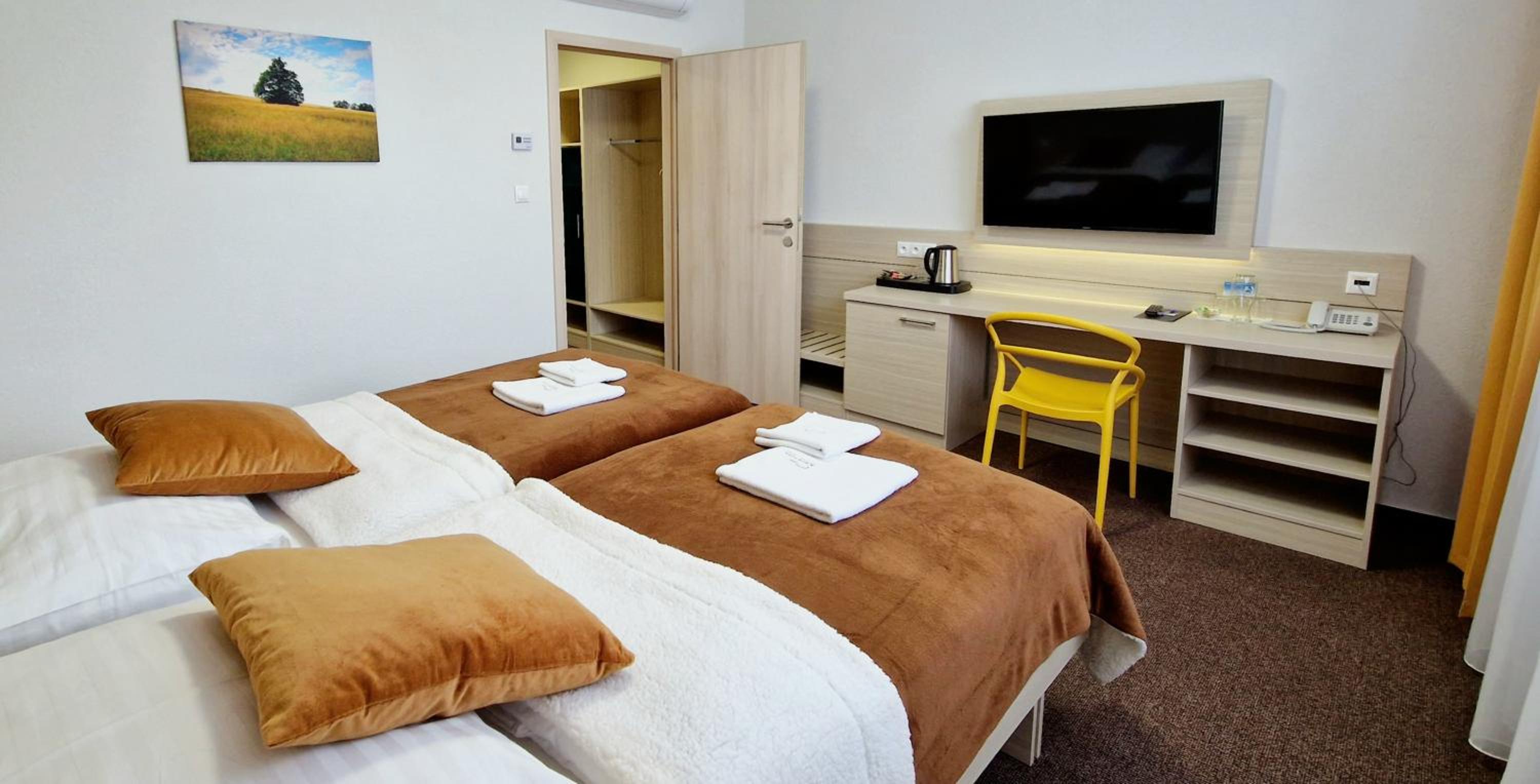 Comfort Double Room - Photo 10