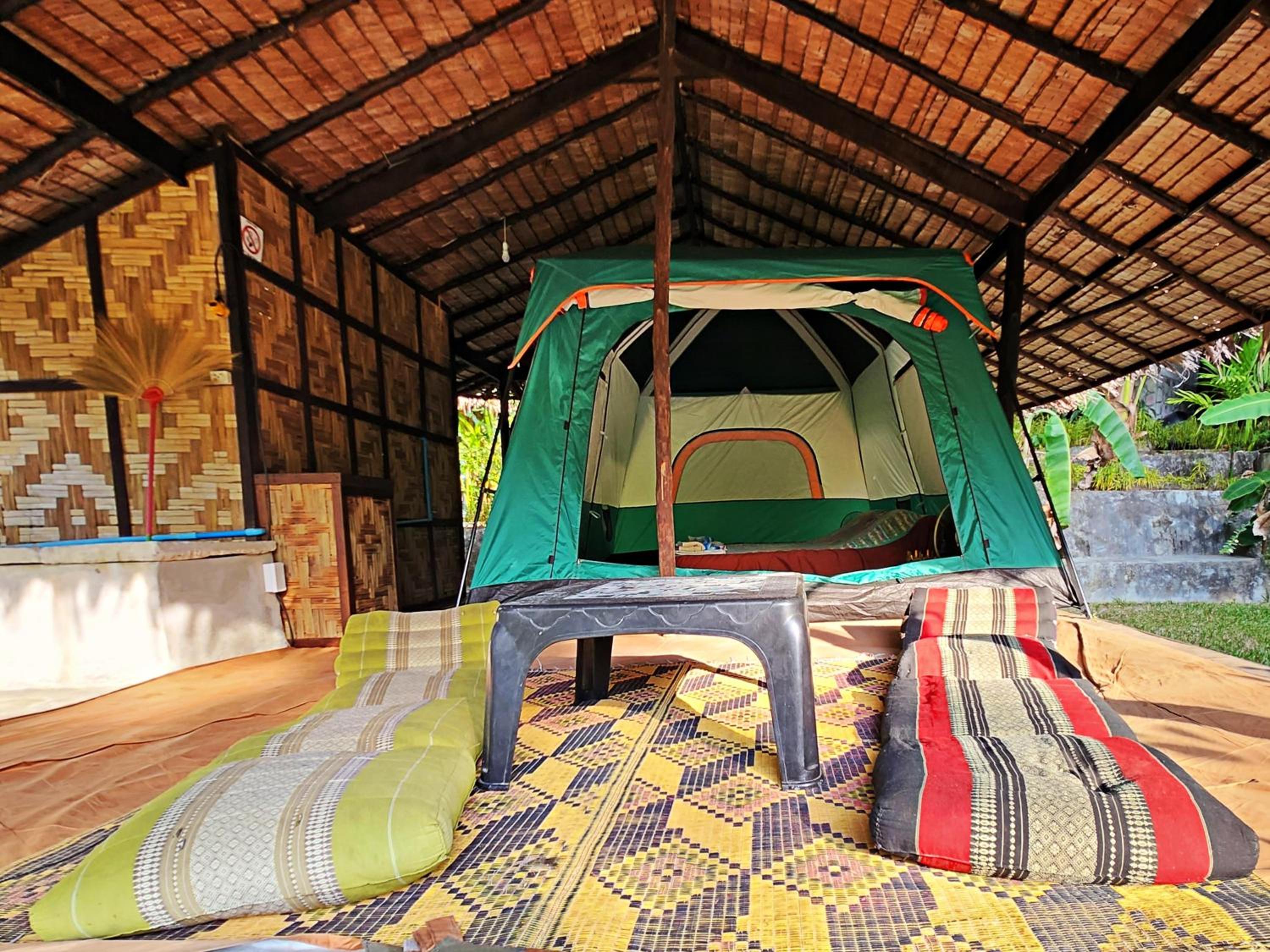 Tent Bungalow 1