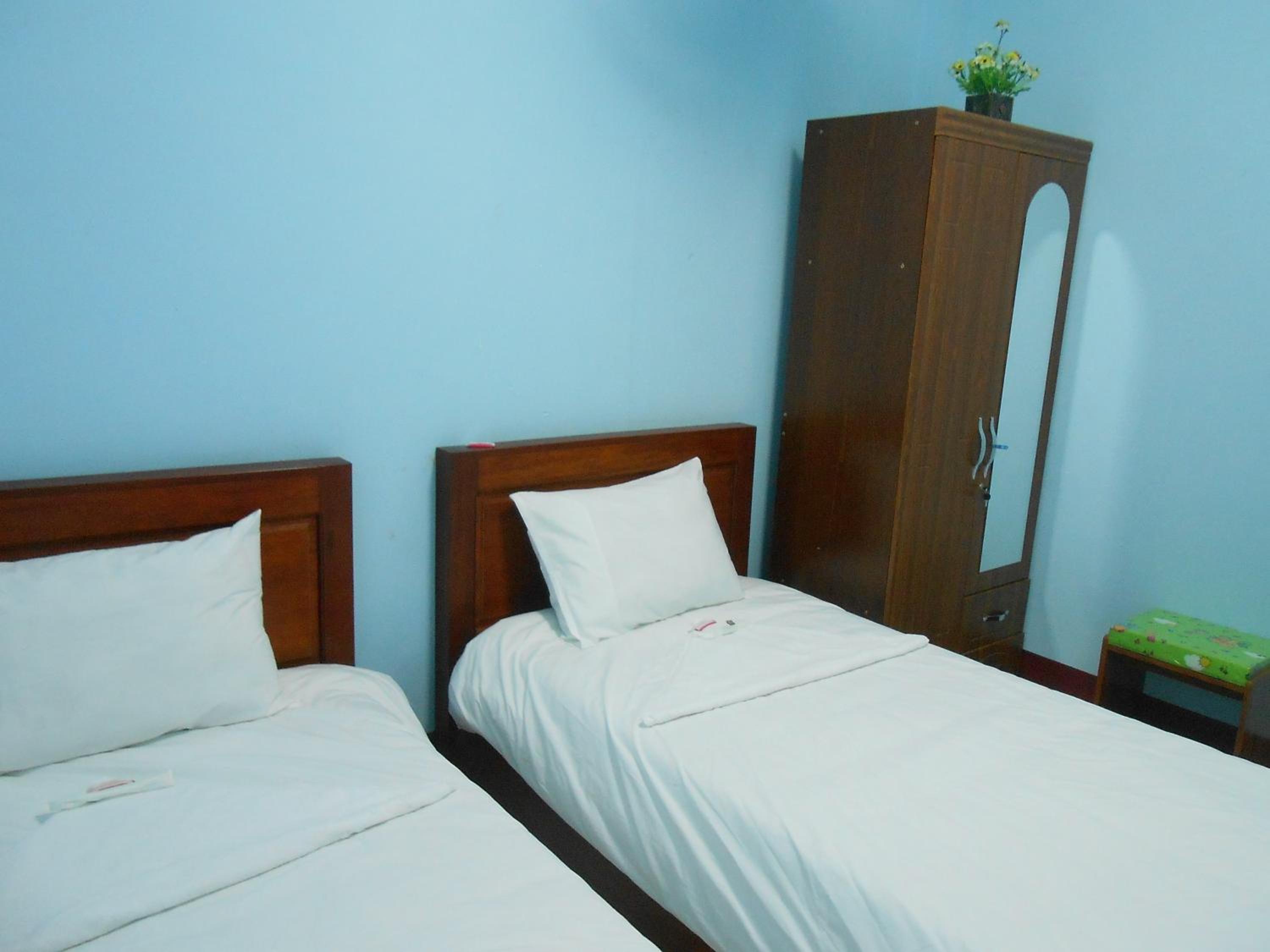 Standard Twin Room photo 2