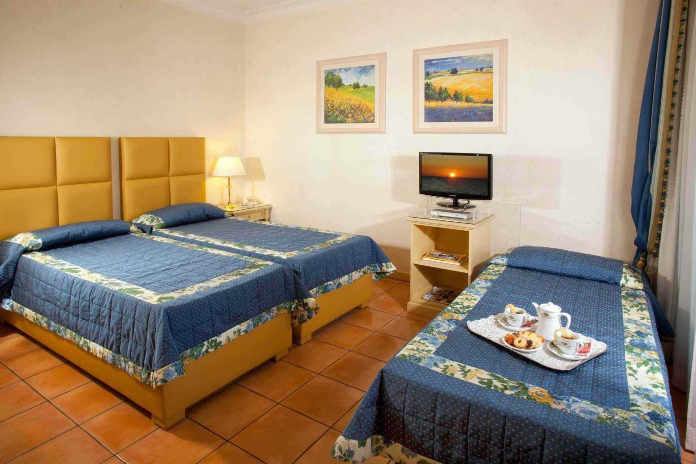 Small Triple Room photo 3