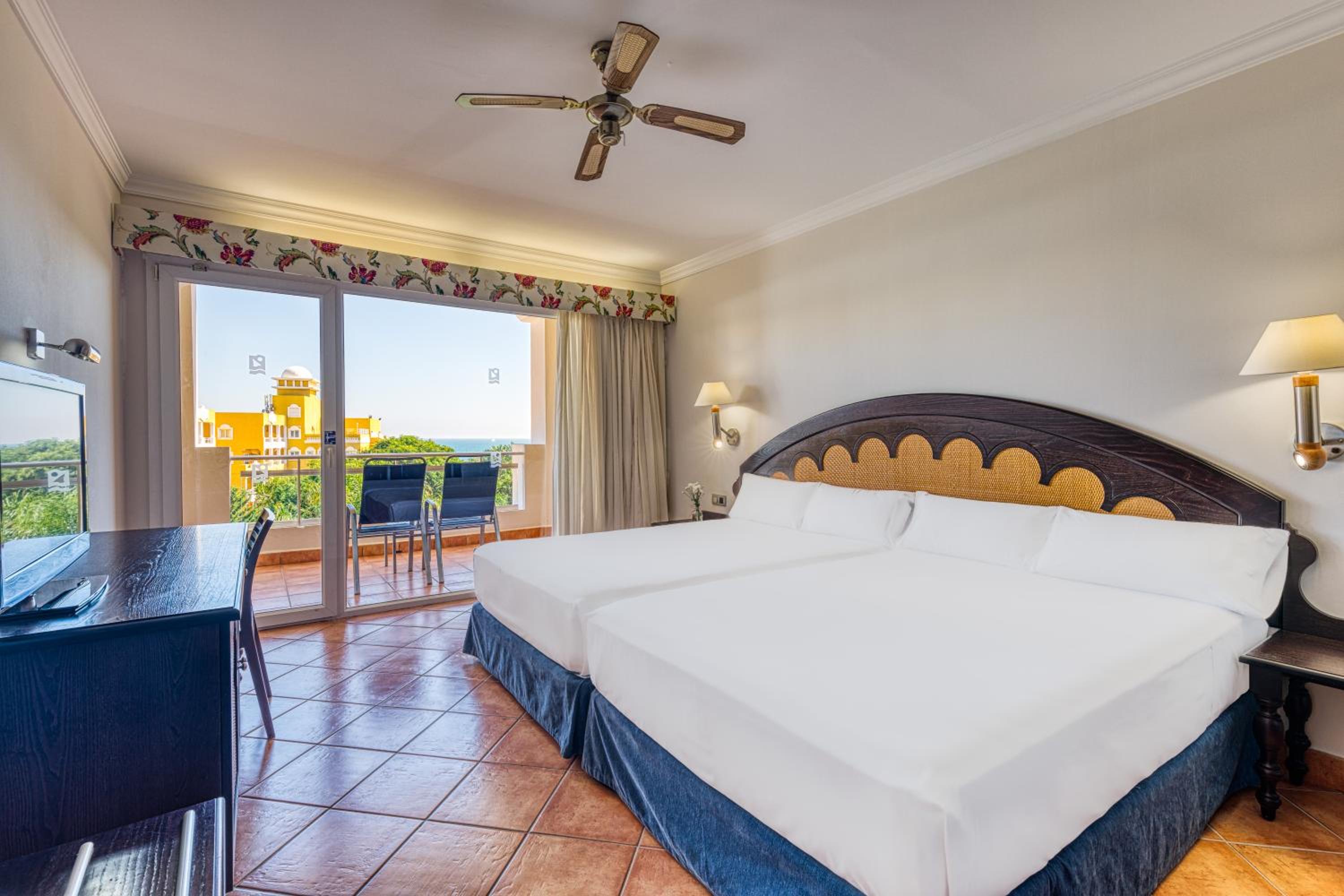Double or Twin Room - Photo 1