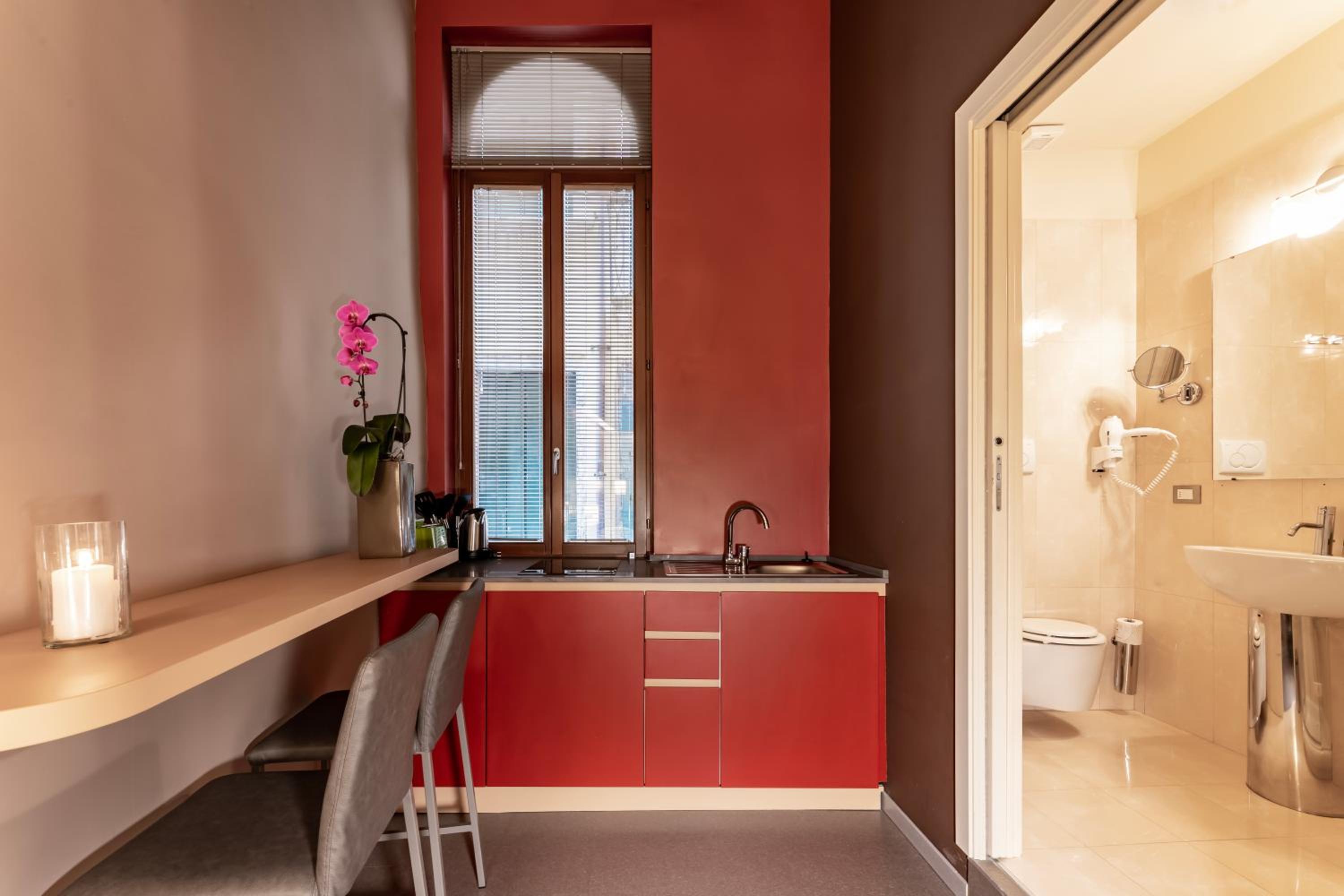 Studio Apartment photo 2