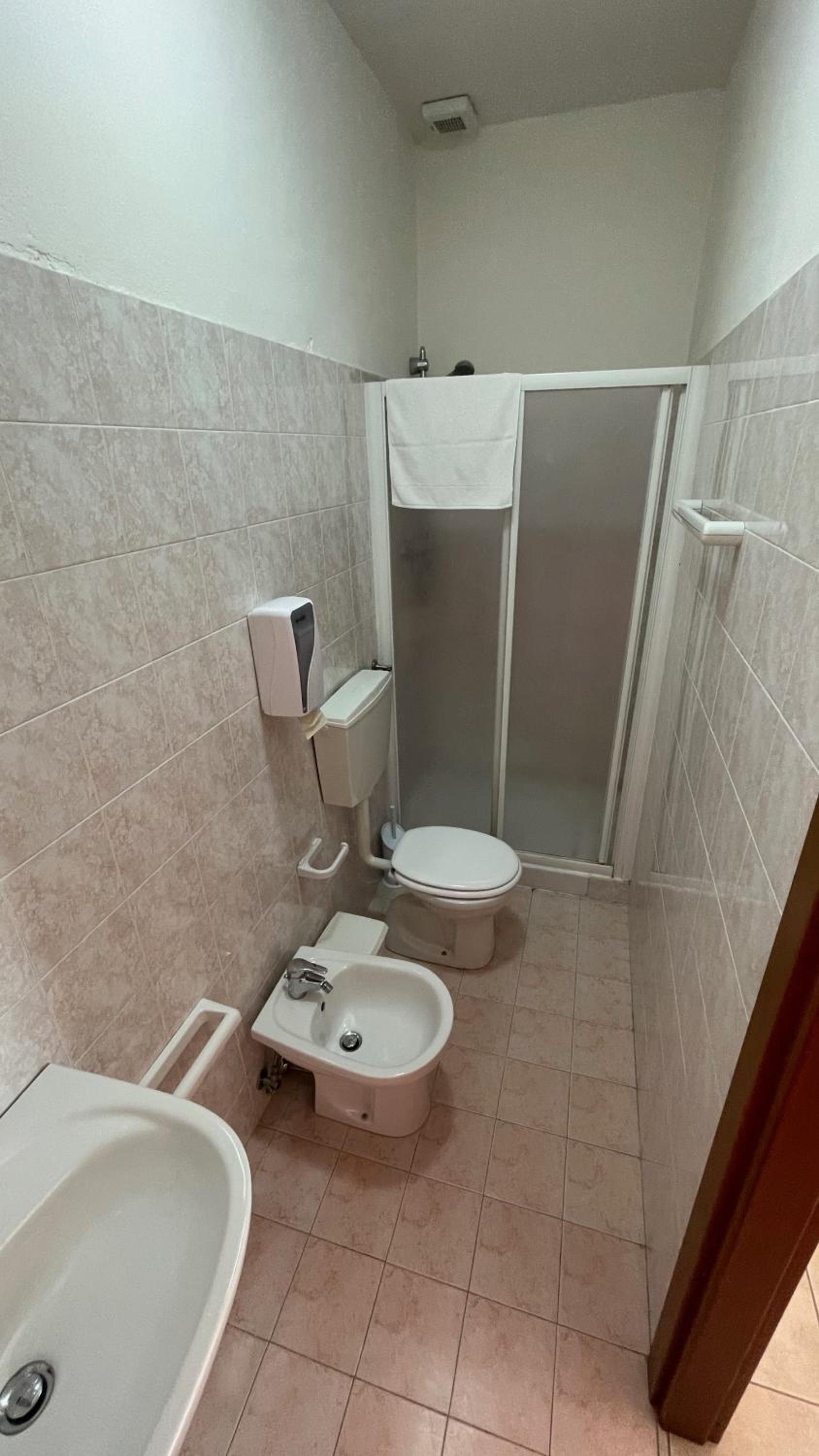 Double or Twin Room photo 3