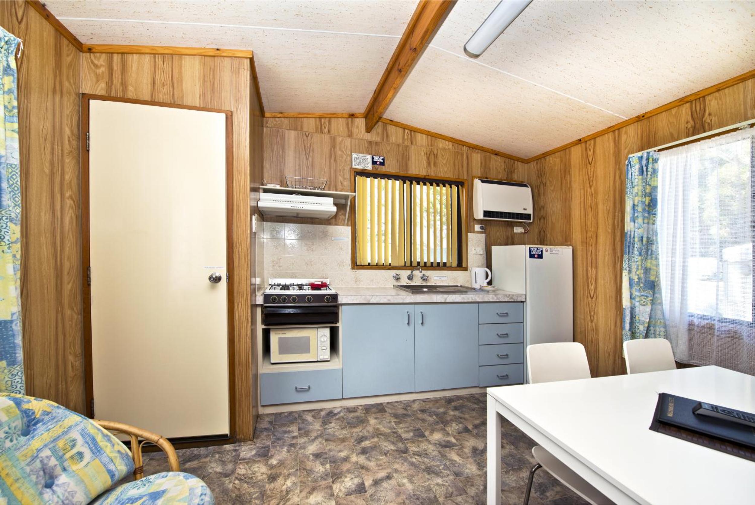Ensuite Cabin photo 3
