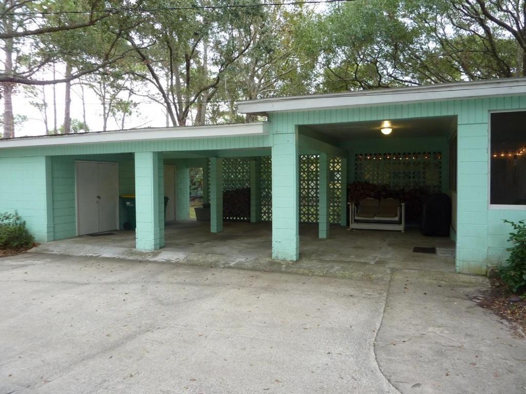 Four-Bedroom Vacation Home photo 2