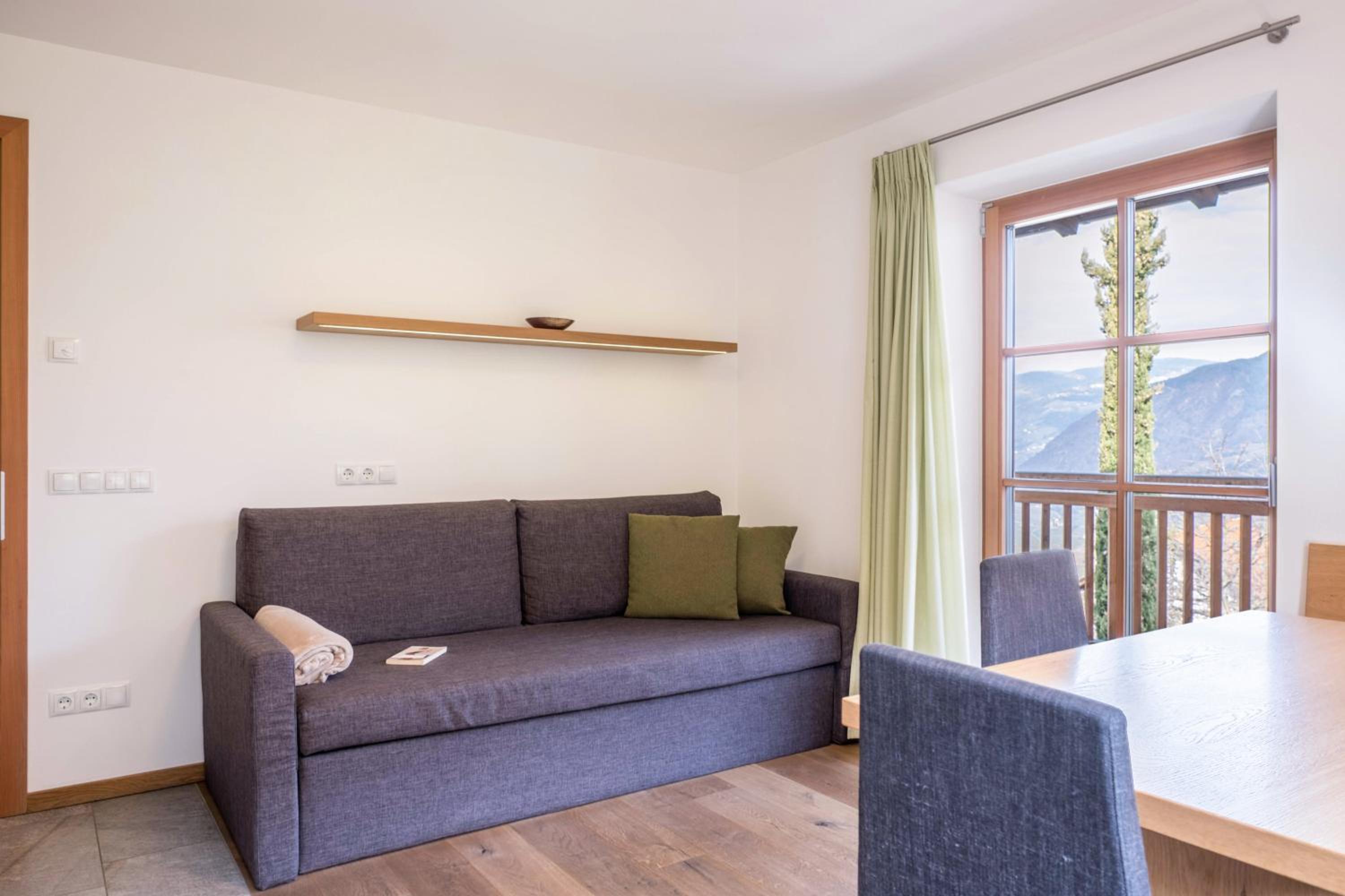 Two-Bedroom Deluxe Apartment with Garden View