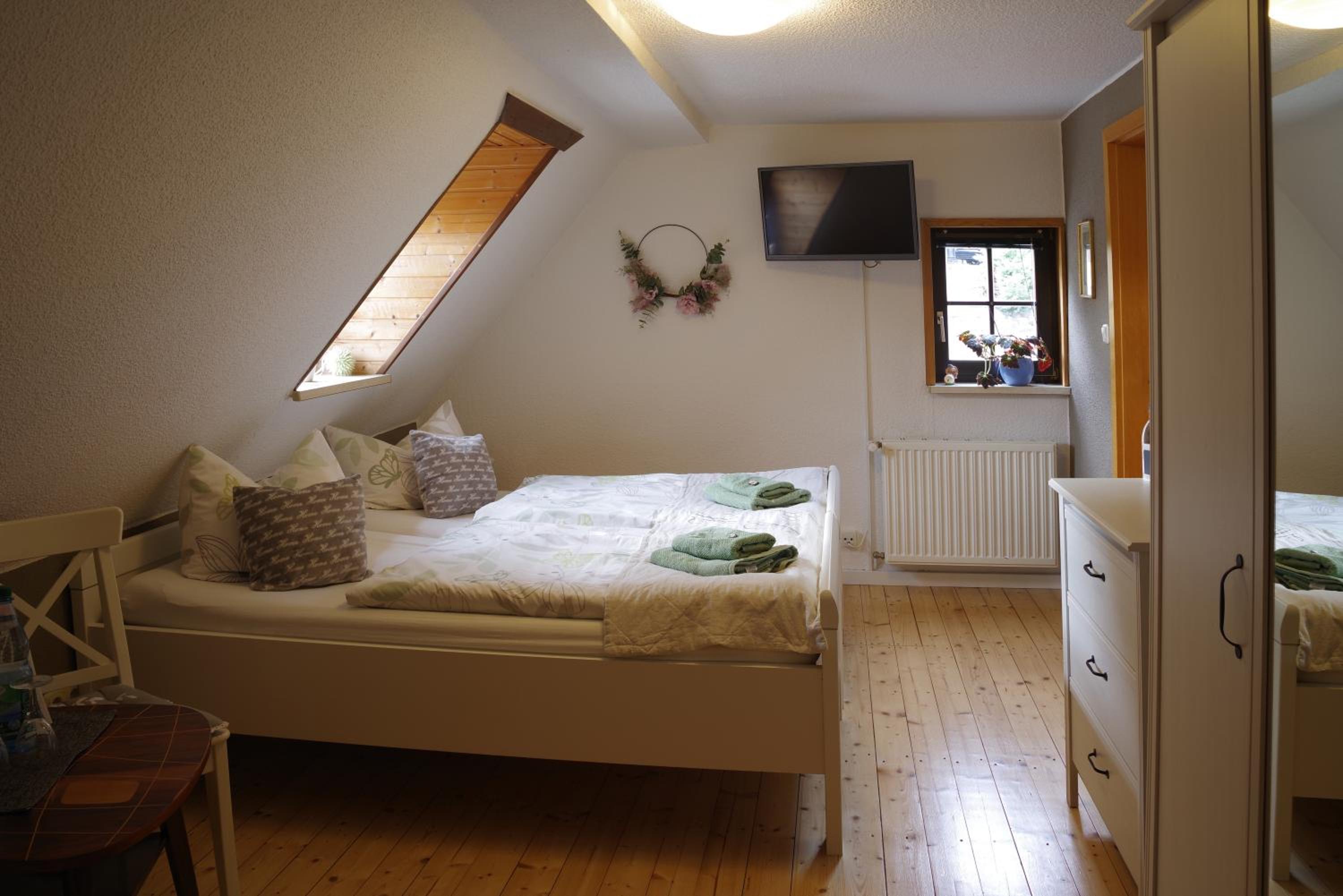 Double Room with Private External Bathroom photo 1