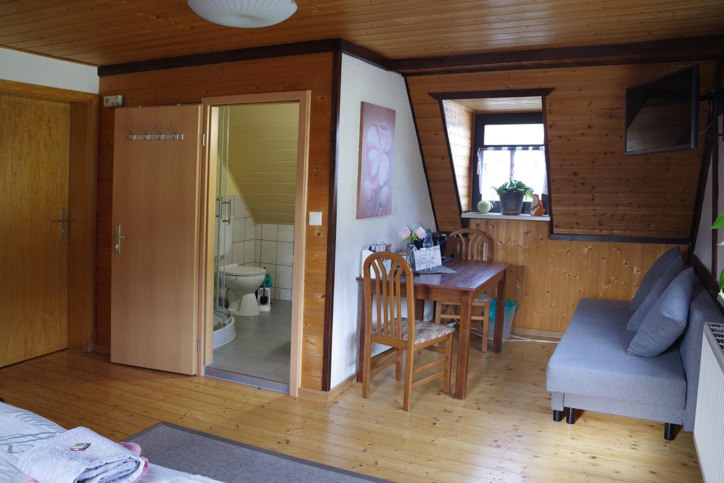 Double Room with Private Bathroom photo 3