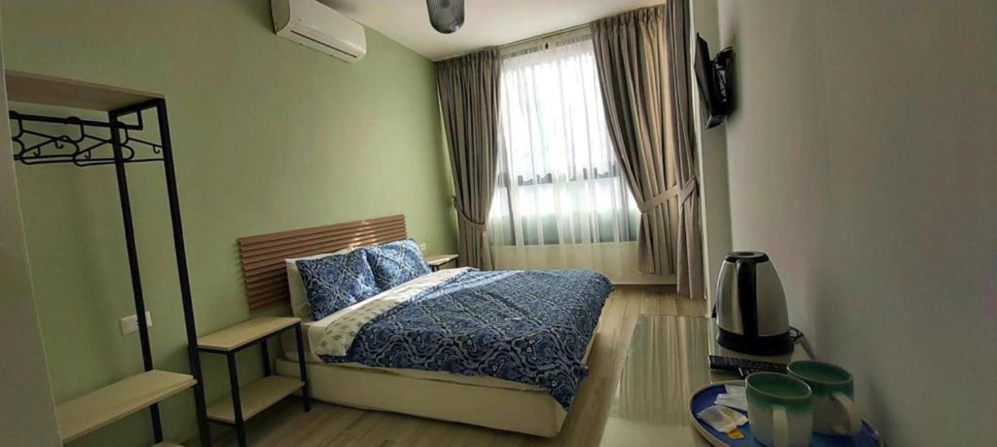 Double Room with Private Bathroom - Photo 3