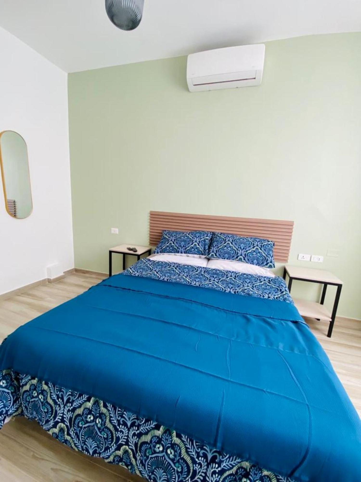 Double Room with Private Bathroom - Photo 7