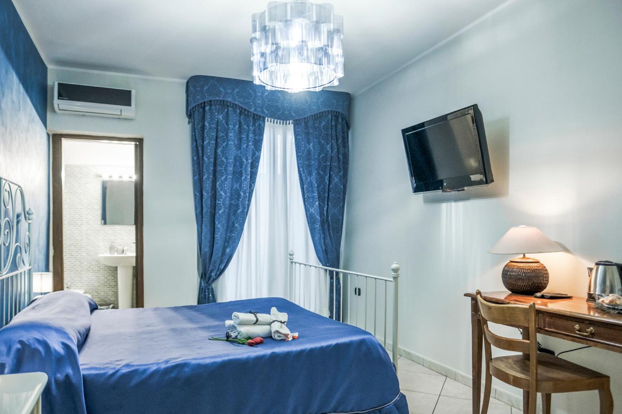 Double Room with Private Bathroom photo 3