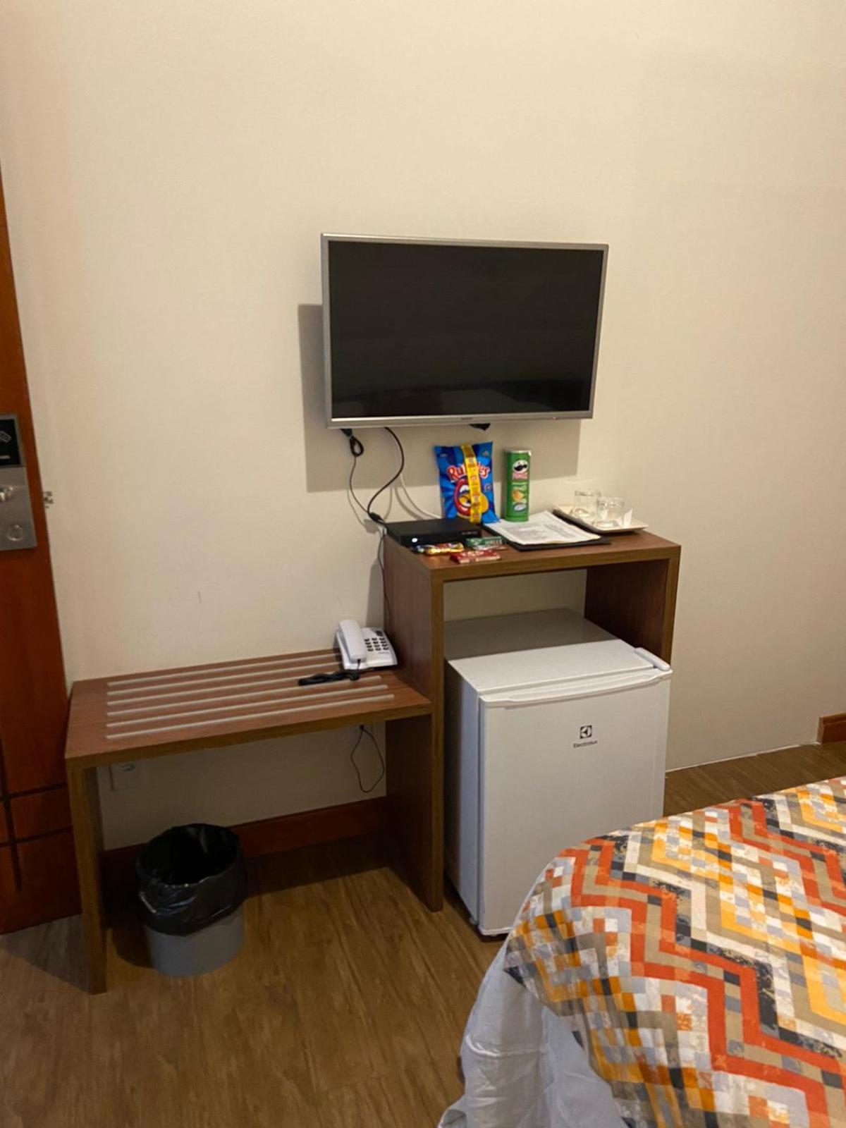 Budget Double Room - Photo 14