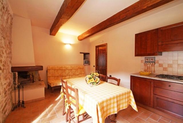 One-Bedroom Apartment (4 Adults) photo 3