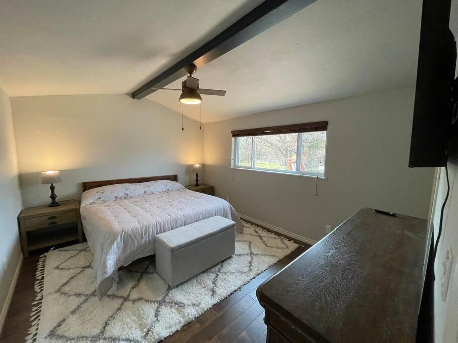 Three-Bedroom House photo 1
