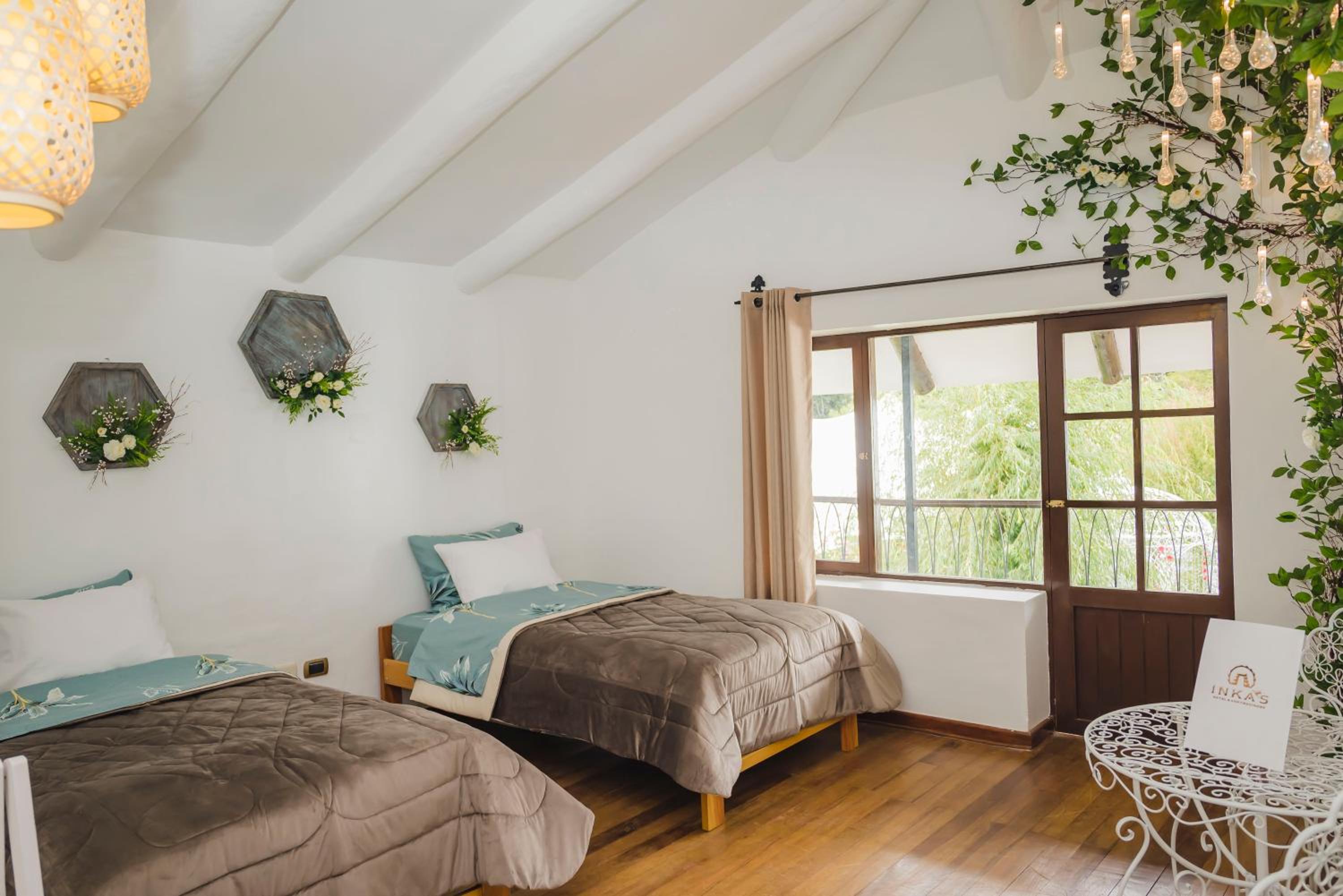 Standard Queen Room