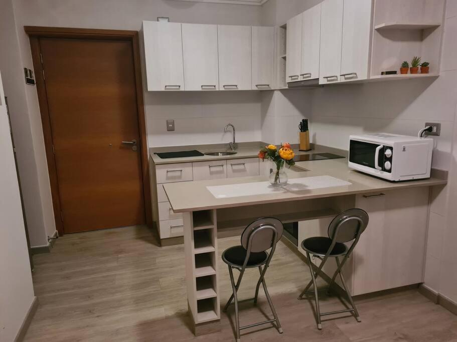 One-Bedroom Apartment photo 2