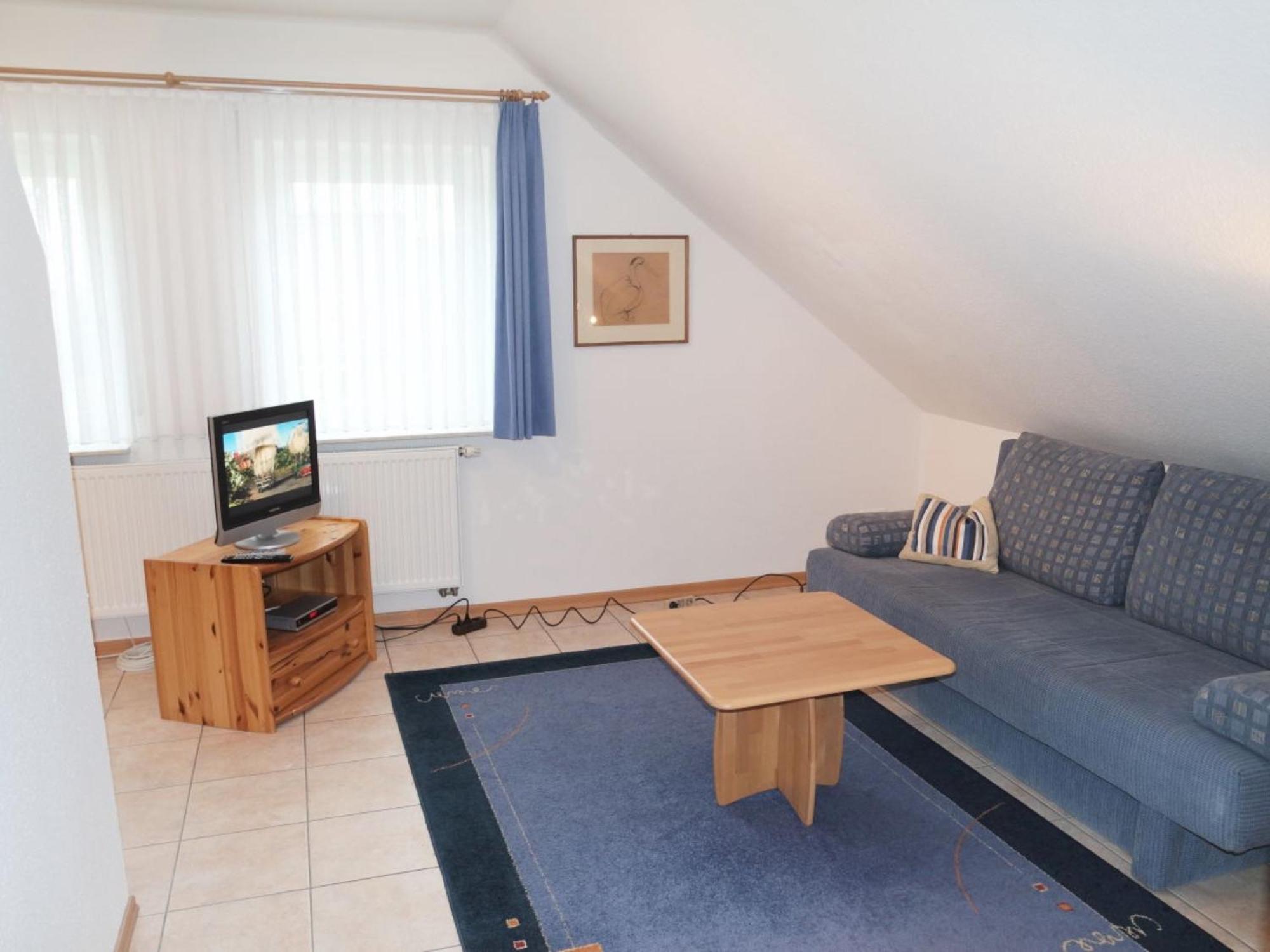 Superior One-Bedroom Apartment photo 1